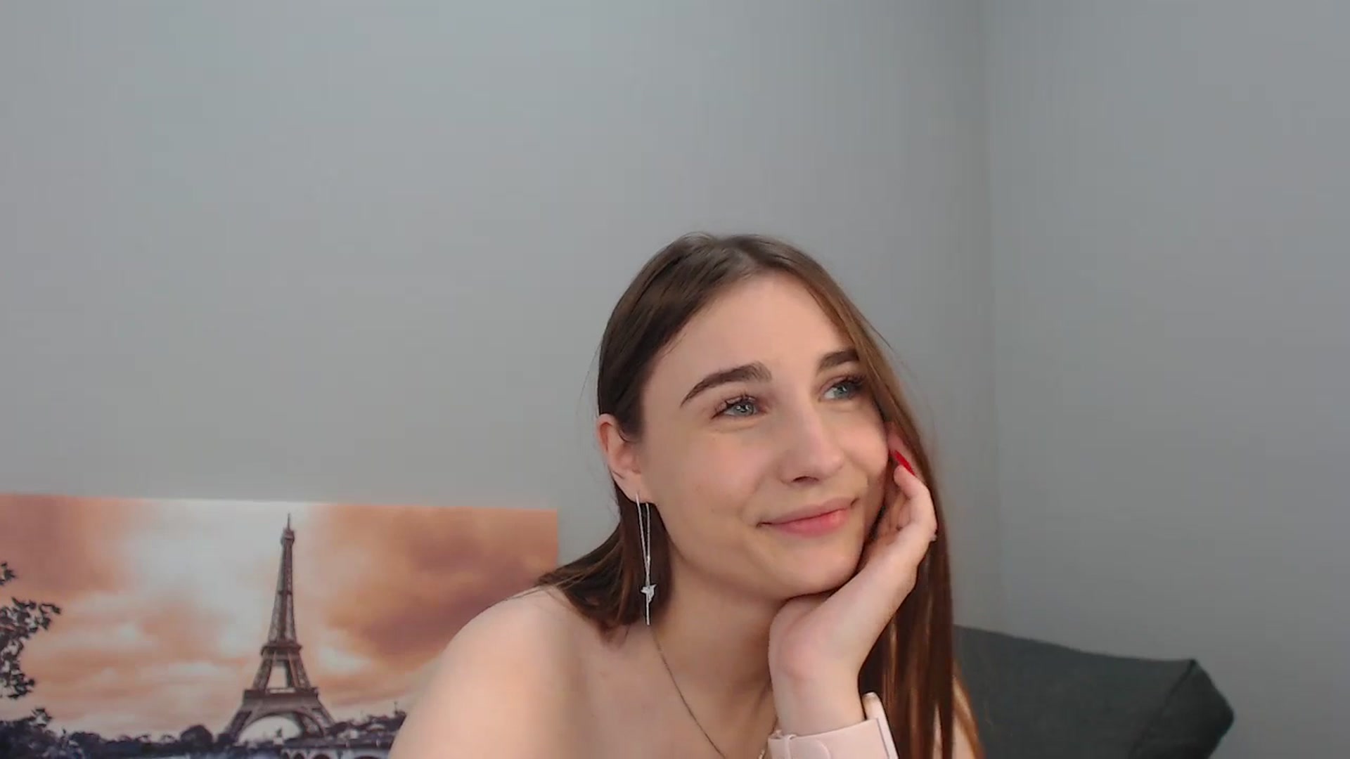 Gallery image thumbnail from LaneyGrey's myfreecams stream on, 10/17/2023, 09:25 image 12 of 20