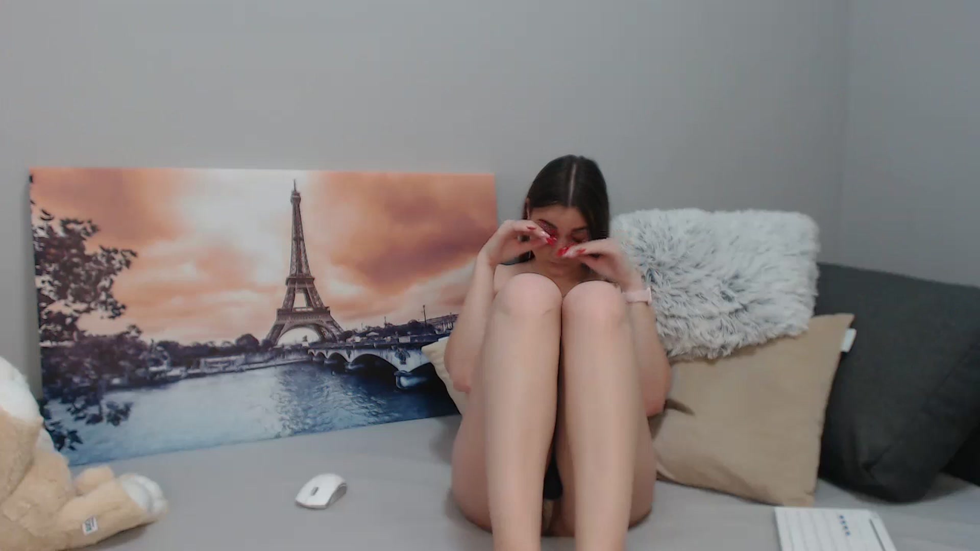 Gallery image thumbnail from LaneyGrey's myfreecams stream on, 10/19/2023, 10:11 image 11 of 20