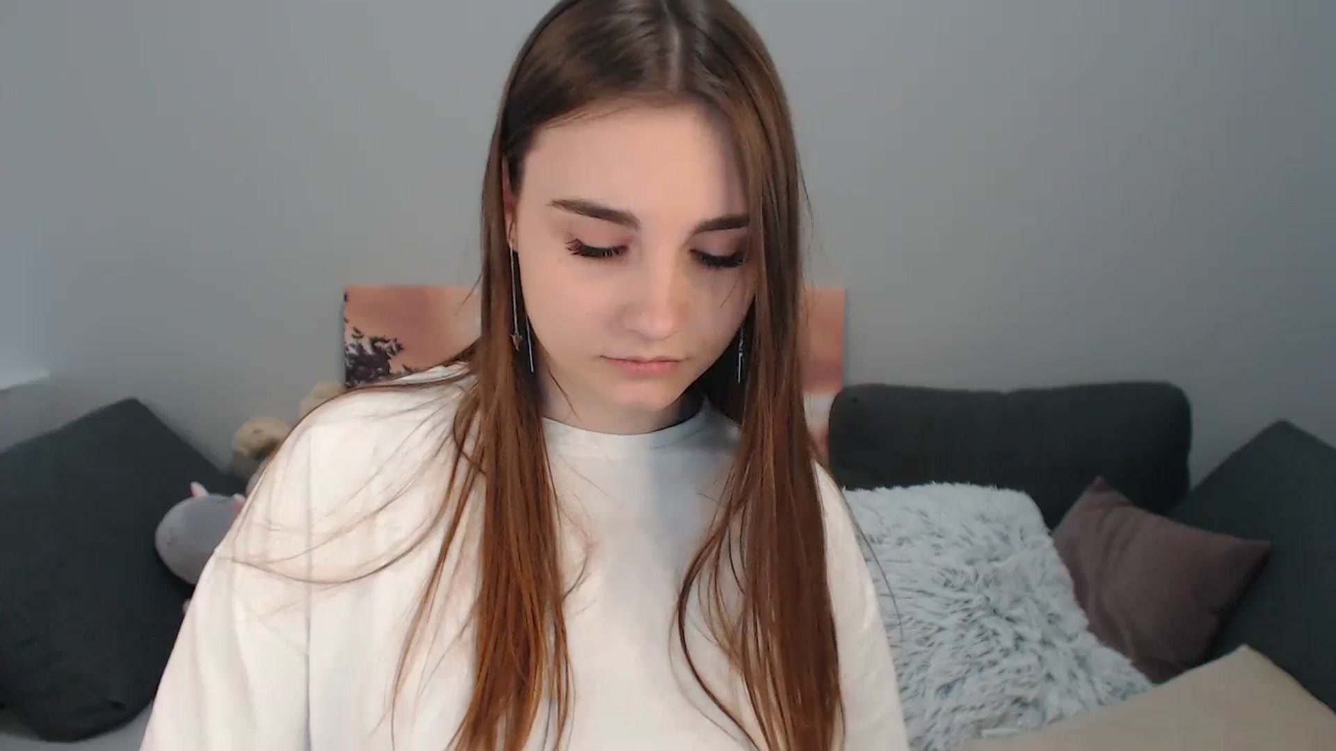 Gallery image thumbnail from LaneyGrey's myfreecams stream on, 10/24/2023, 11:18 image 4 of 20
