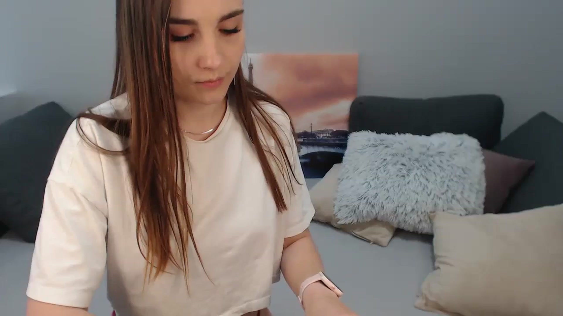 Gallery image thumbnail from LaneyGrey's myfreecams stream on, 10/24/2023, 11:18 image 9 of 20
