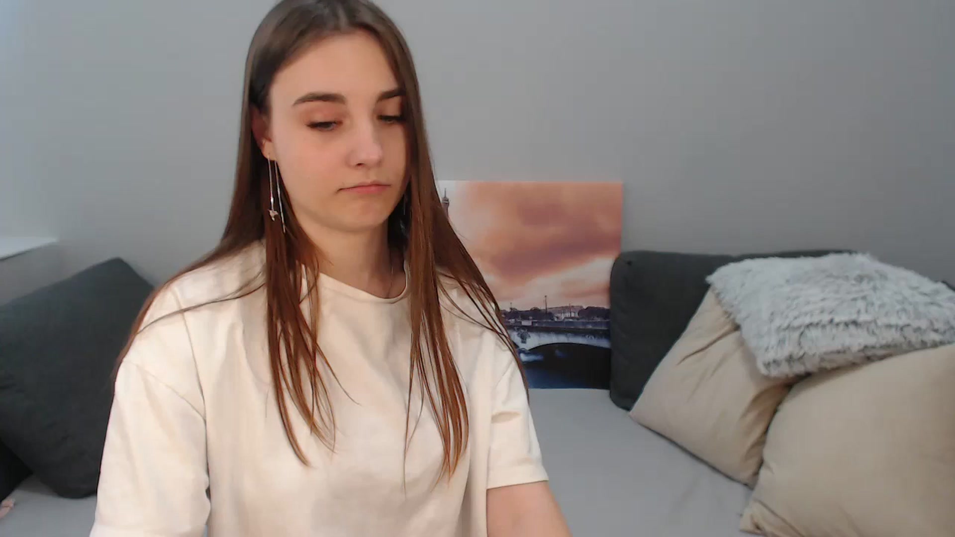 Gallery image thumbnail from LaneyGrey's myfreecams stream on, 10/24/2023, 13:29 image 12 of 20