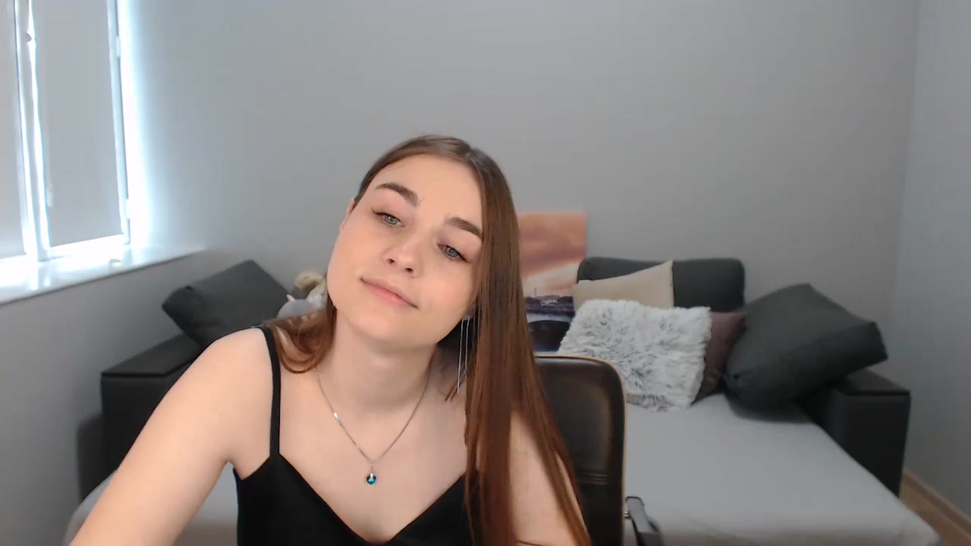 Gallery image thumbnail from LaneyGrey's myfreecams stream on, 10/26/2023, 08:46 image 15 of 20