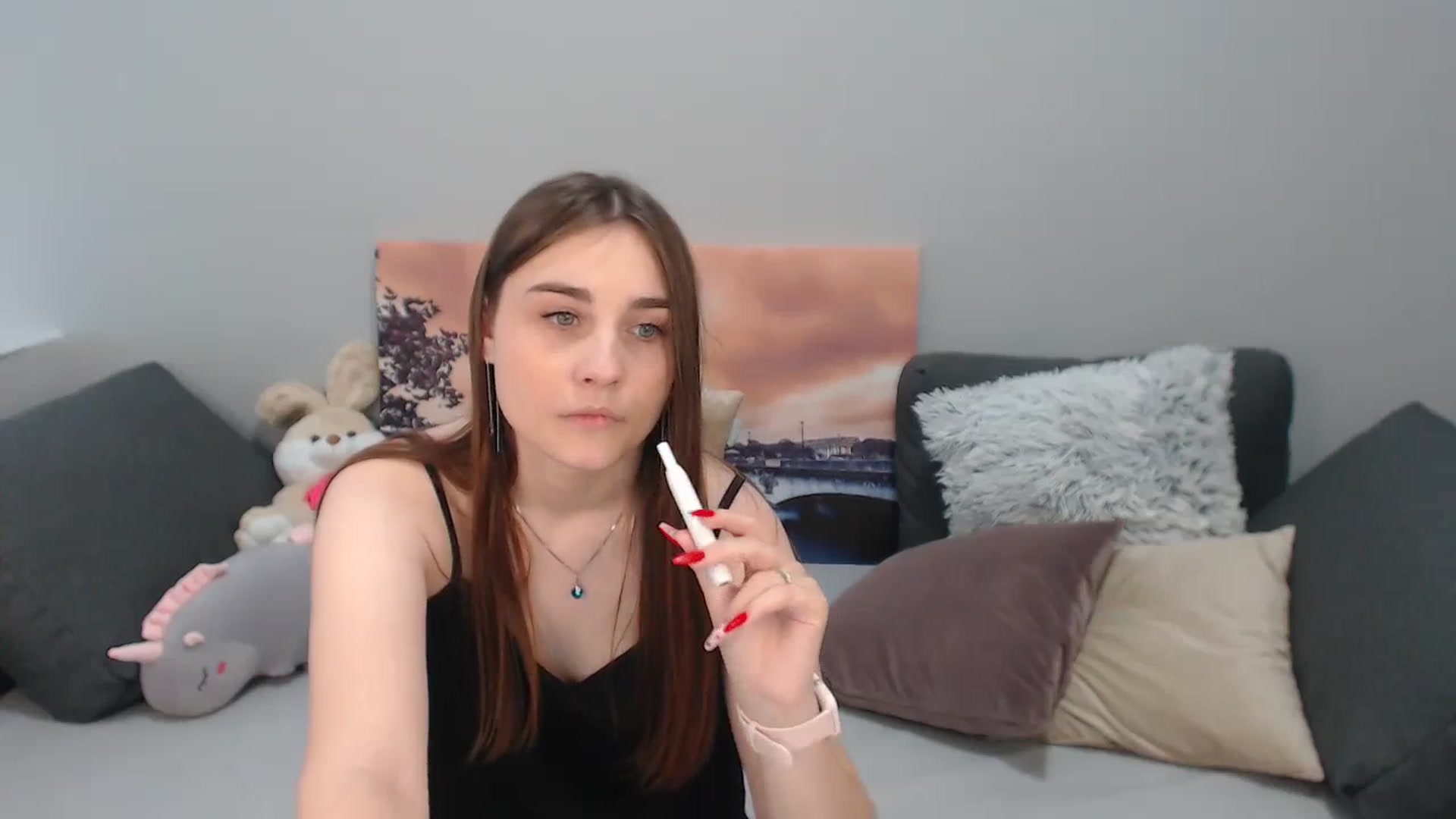 Gallery image thumbnail from LaneyGrey's myfreecams stream on, 10/26/2023, 11:12 image 19 of 20