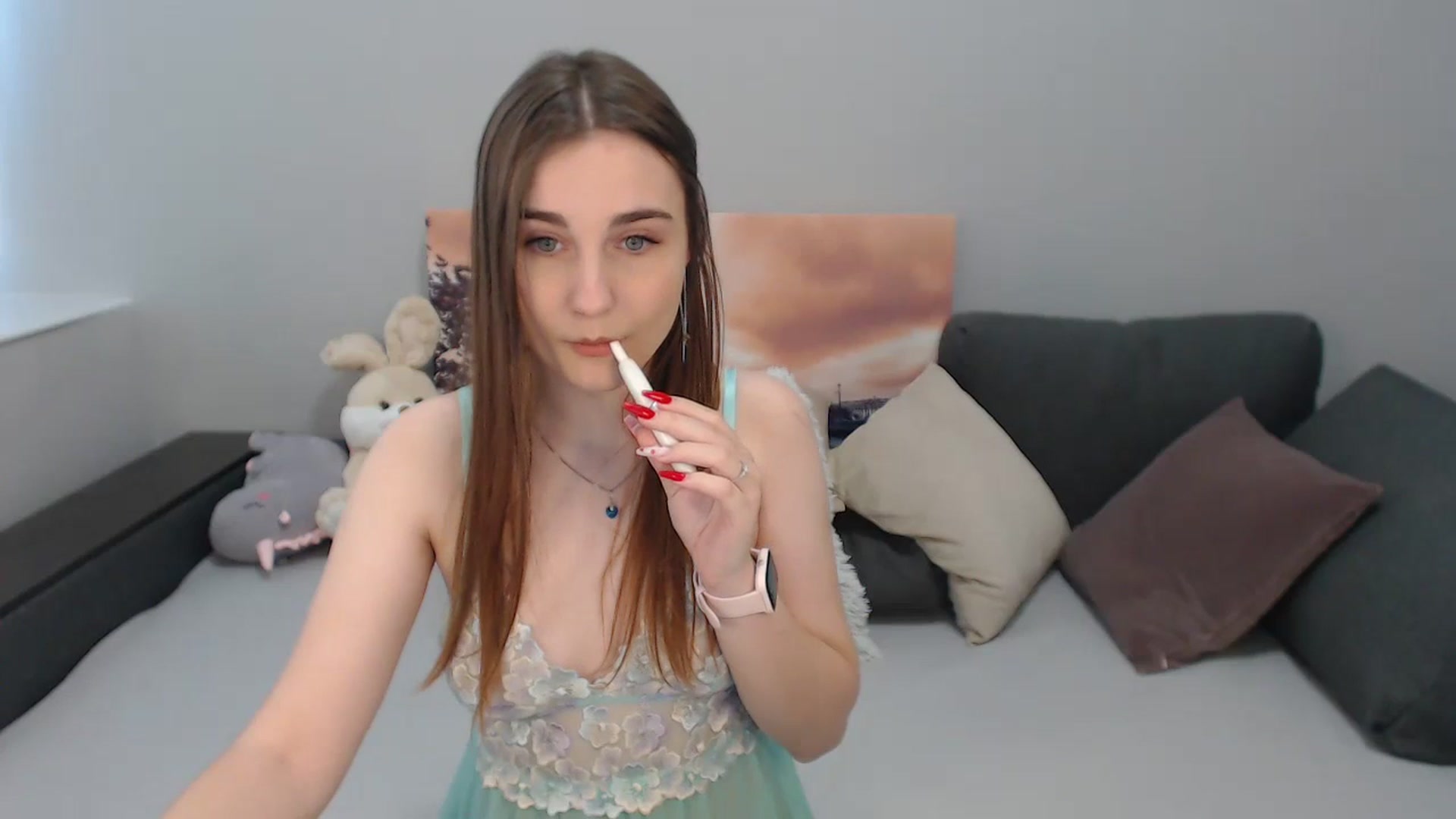 Gallery image thumbnail from LaneyGrey's myfreecams stream on, 10/30/2023, 12:21 image 7 of 20