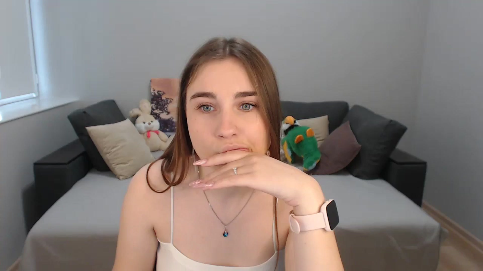 Gallery image thumbnail from LaneyGrey's myfreecams stream on, 11/03/2023, 11:54 image 1 of 20