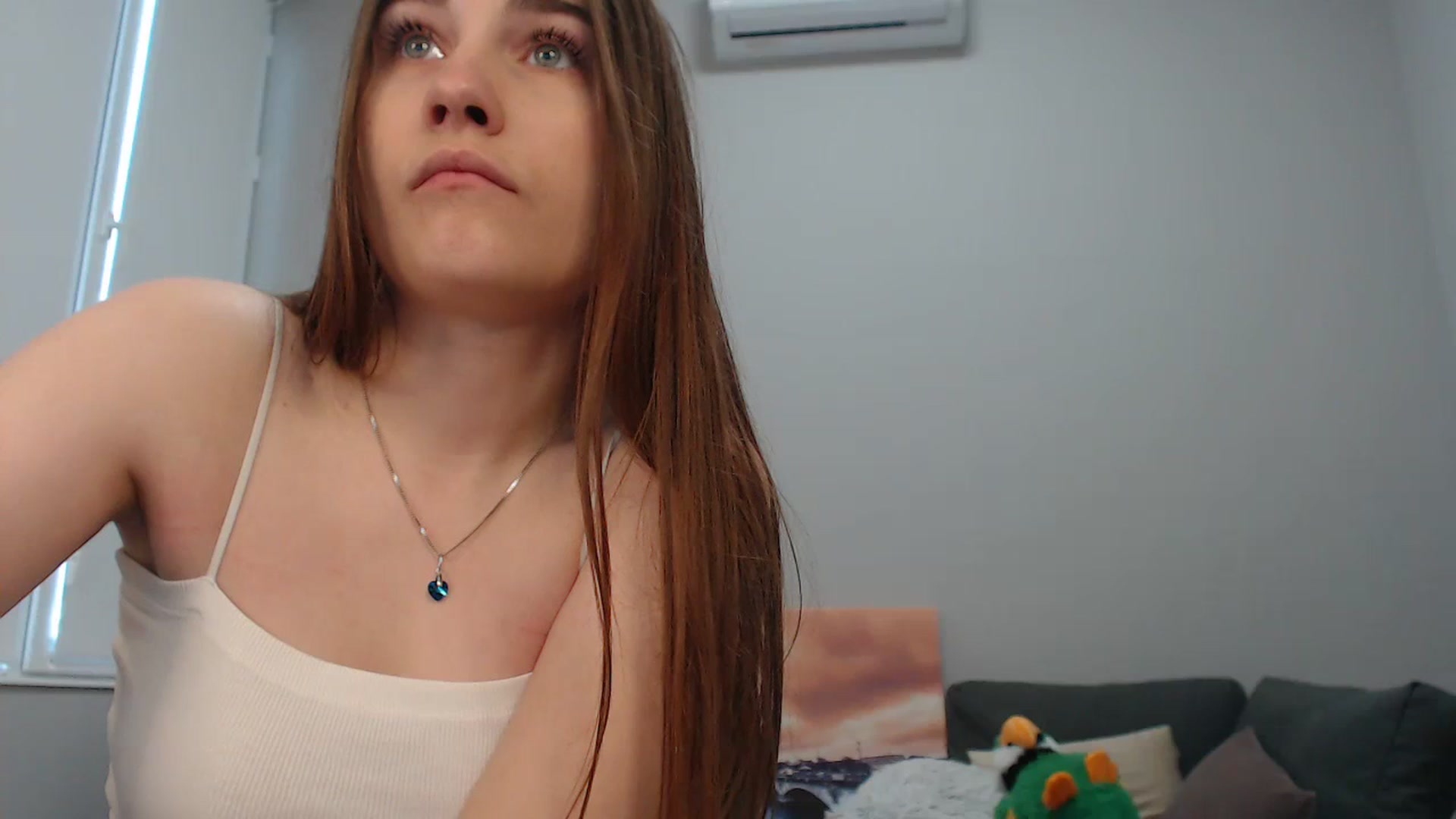 Gallery image thumbnail from LaneyGrey's myfreecams stream on, 11/03/2023, 11:54 image 14 of 20