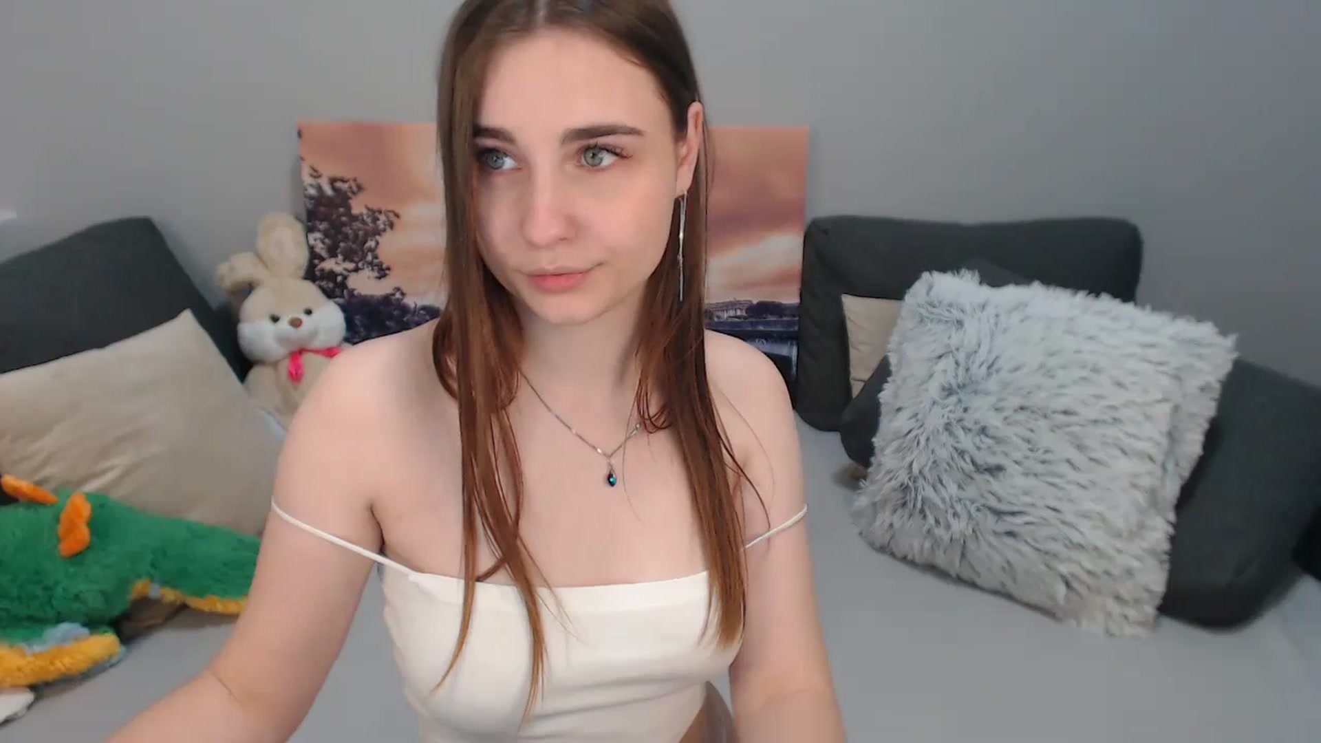 Gallery image thumbnail from LaneyGrey's myfreecams stream on, 11/03/2023, 14:45 image 12 of 20