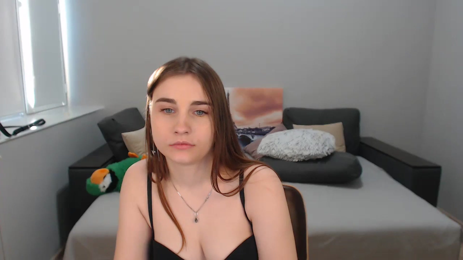 Gallery image thumbnail from LaneyGrey's myfreecams stream on, 11/05/2023, 14:45 image 14 of 20