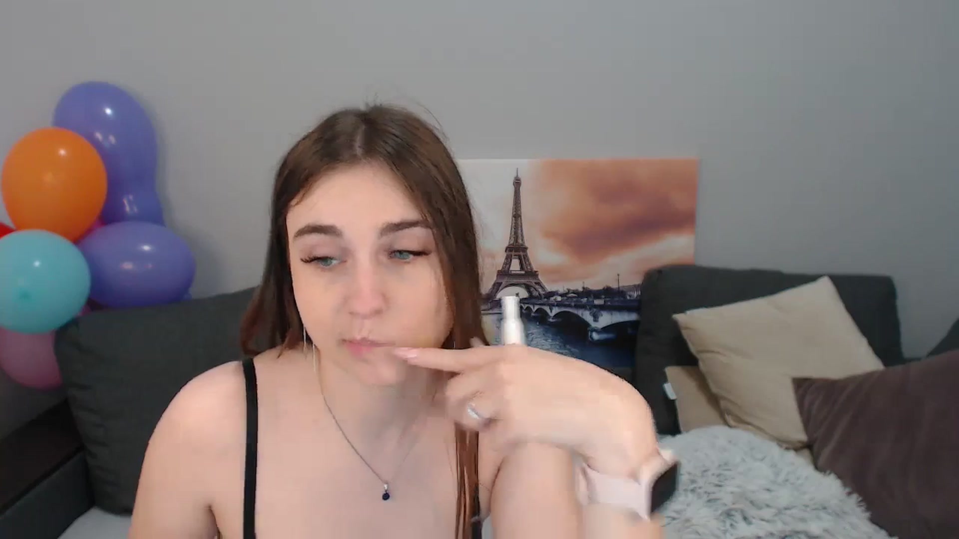 Gallery image thumbnail from LaneyGrey's myfreecams stream on, 11/08/2023, 13:15 image 19 of 20