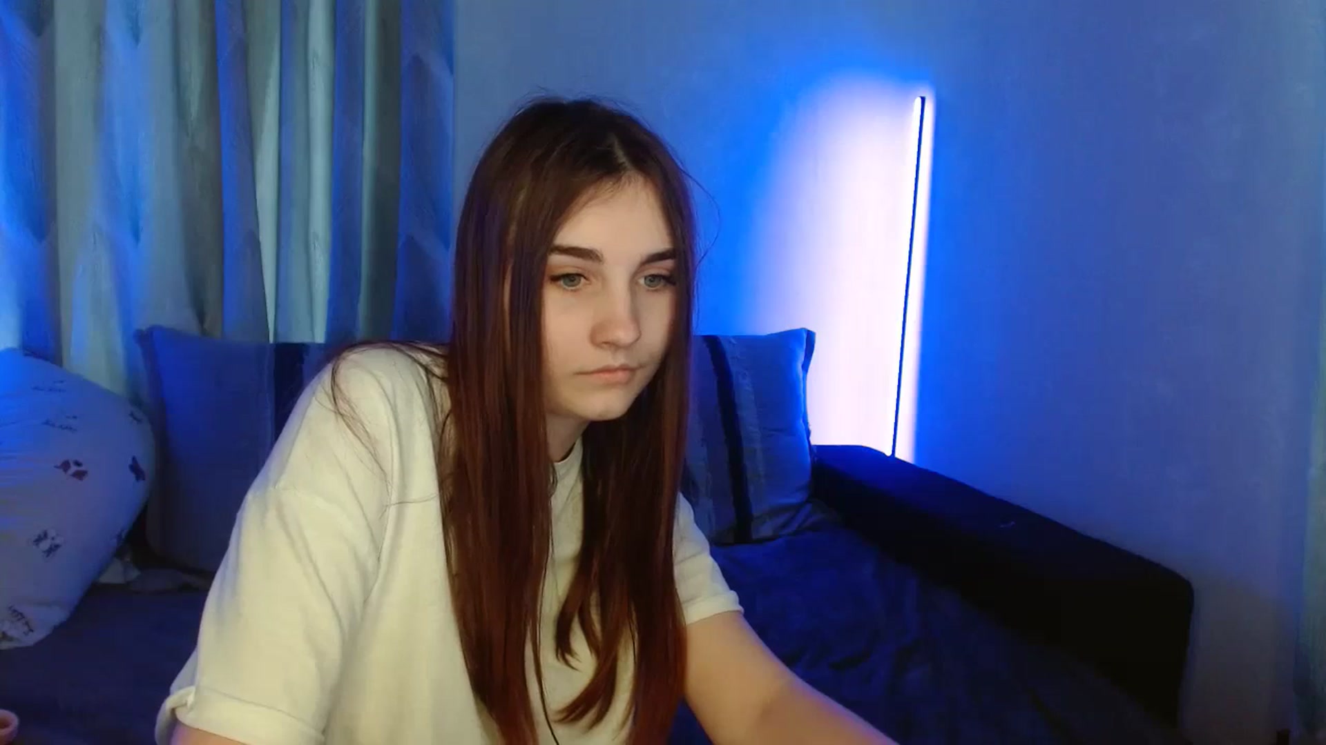 Gallery image thumbnail from LaneyGrey's myfreecams stream on, 11/18/2023, 12:57 image 8 of 20