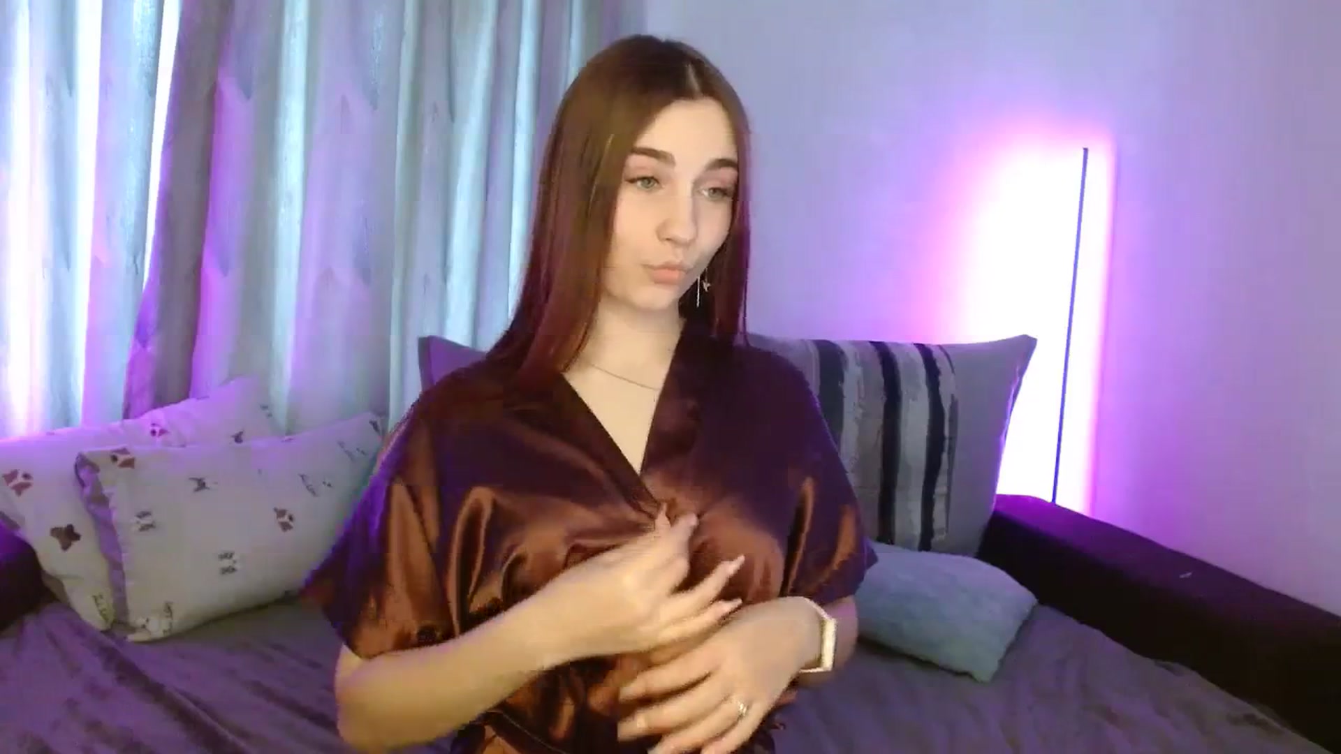 Gallery image thumbnail from LaneyGrey's myfreecams stream on, 11/19/2023, 09:39 image 15 of 20