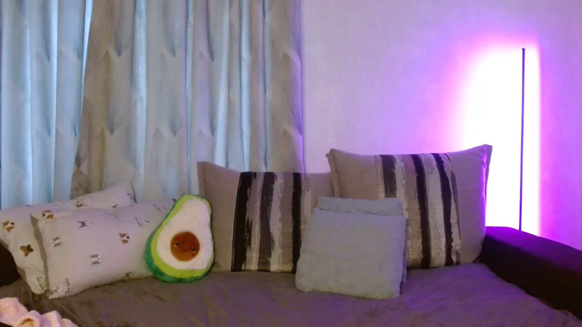 Gallery image thumbnail from LaneyGrey's myfreecams stream on, 11/19/2023, 12:09 image 10 of 20
