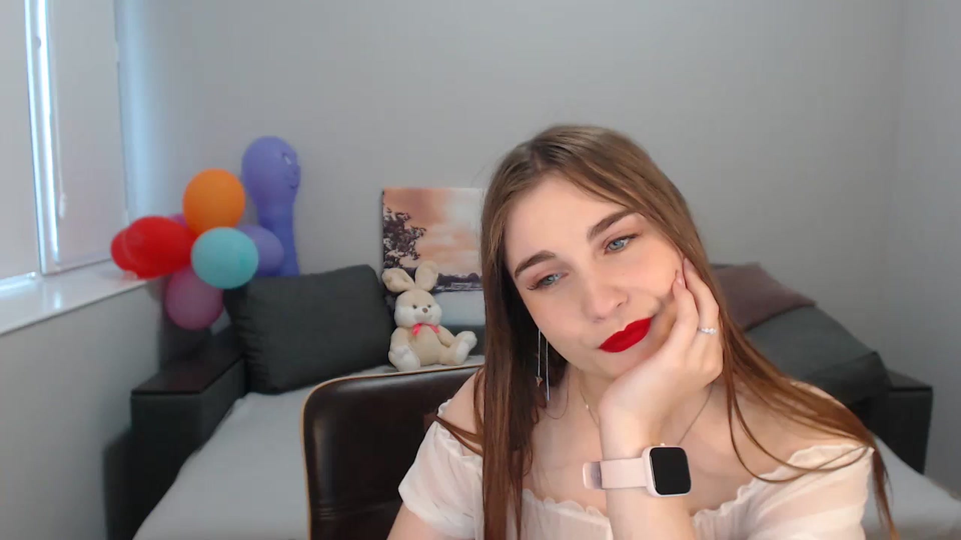 Gallery image thumbnail from LaneyGrey's myfreecams stream on, 11/25/2023, 12:22 image 10 of 20