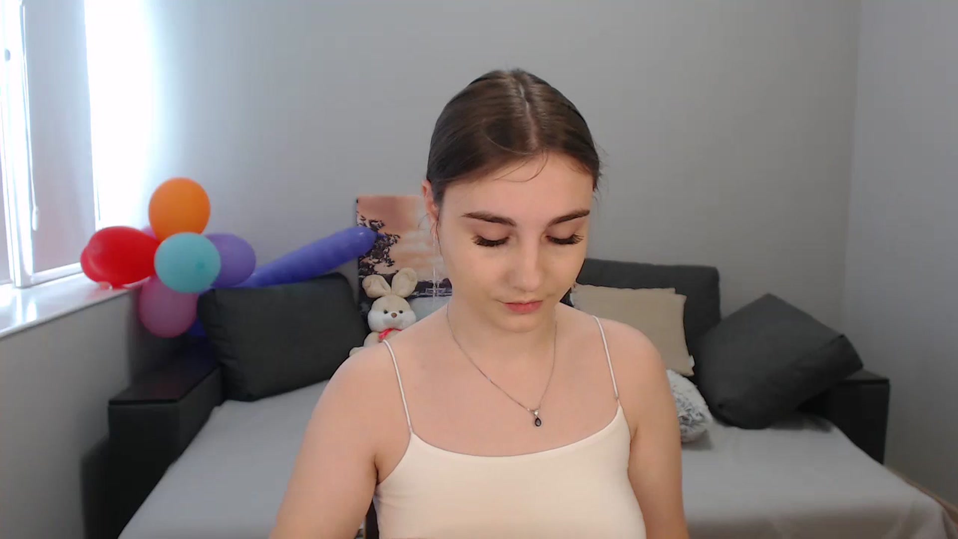 Gallery image thumbnail from LaneyGrey's myfreecams stream on, 11/28/2023, 09:37 image 2 of 20