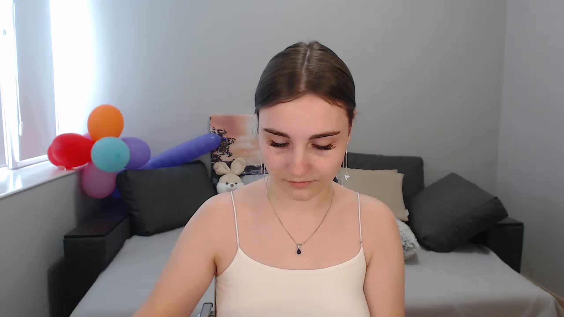 Gallery image thumbnail from LaneyGrey's myfreecams stream on, 11/28/2023, 09:37 image 1 of 20