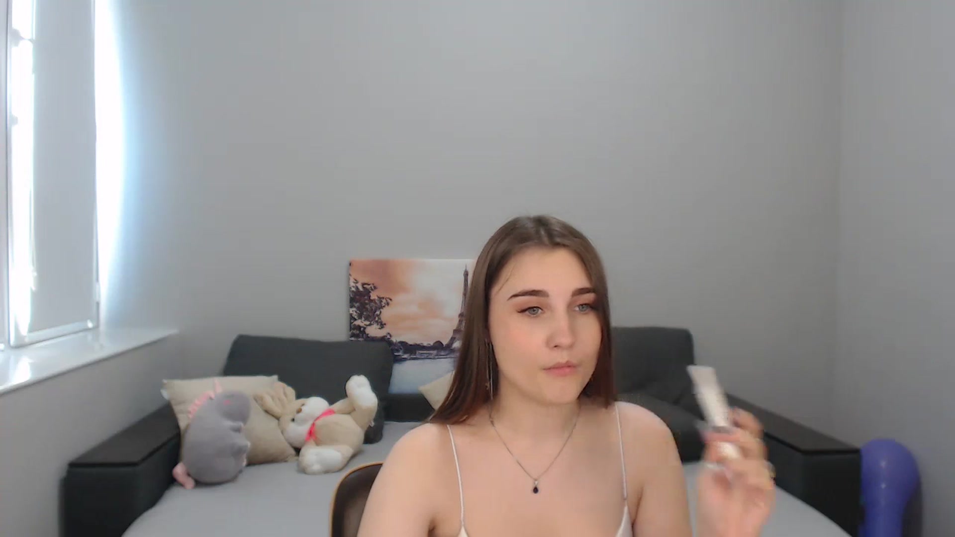 Gallery image thumbnail from LaneyGrey's myfreecams stream on, 12/04/2023, 13:12 image 11 of 20