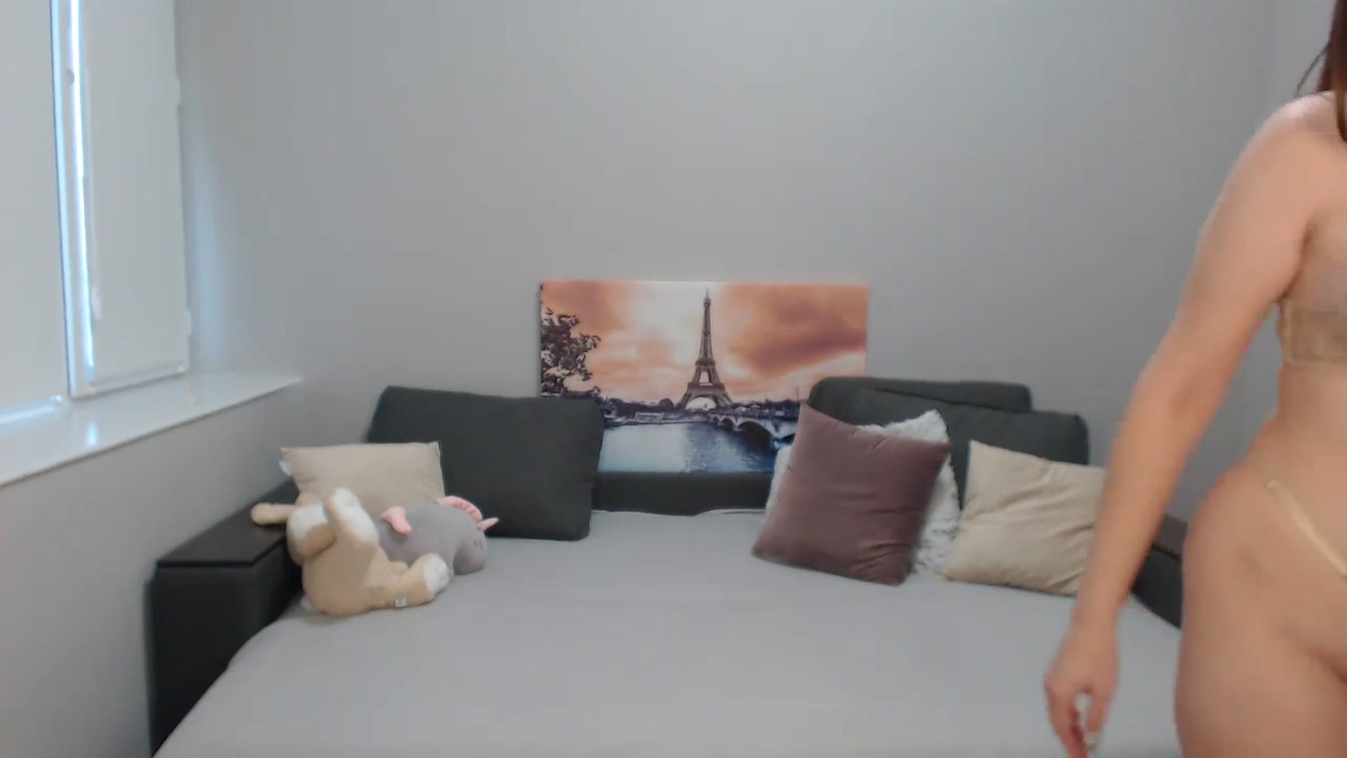 Gallery image thumbnail from LaneyGrey's myfreecams stream on, 12/05/2023, 12:25 image 11 of 20