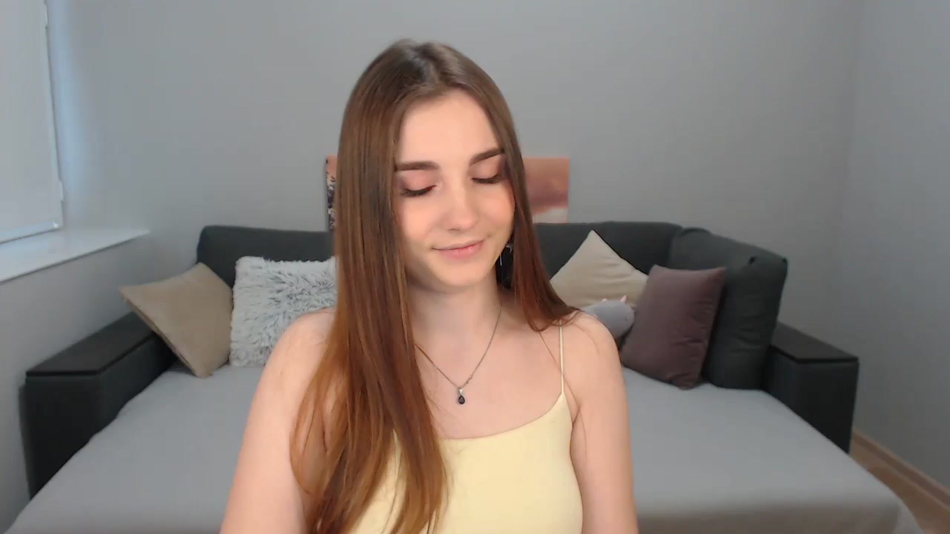 Gallery image thumbnail from LaneyGrey's myfreecams stream on, 12/08/2023, 09:24 image 4 of 20