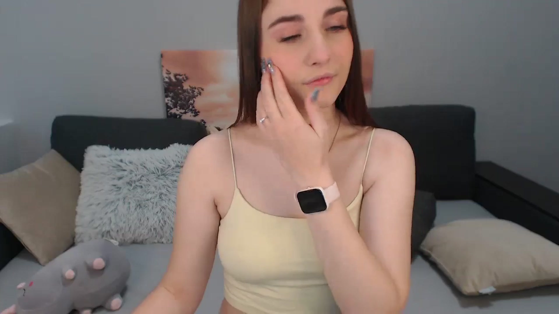 Gallery image thumbnail from LaneyGrey's myfreecams stream on, 12/08/2023, 11:06 image 13 of 20