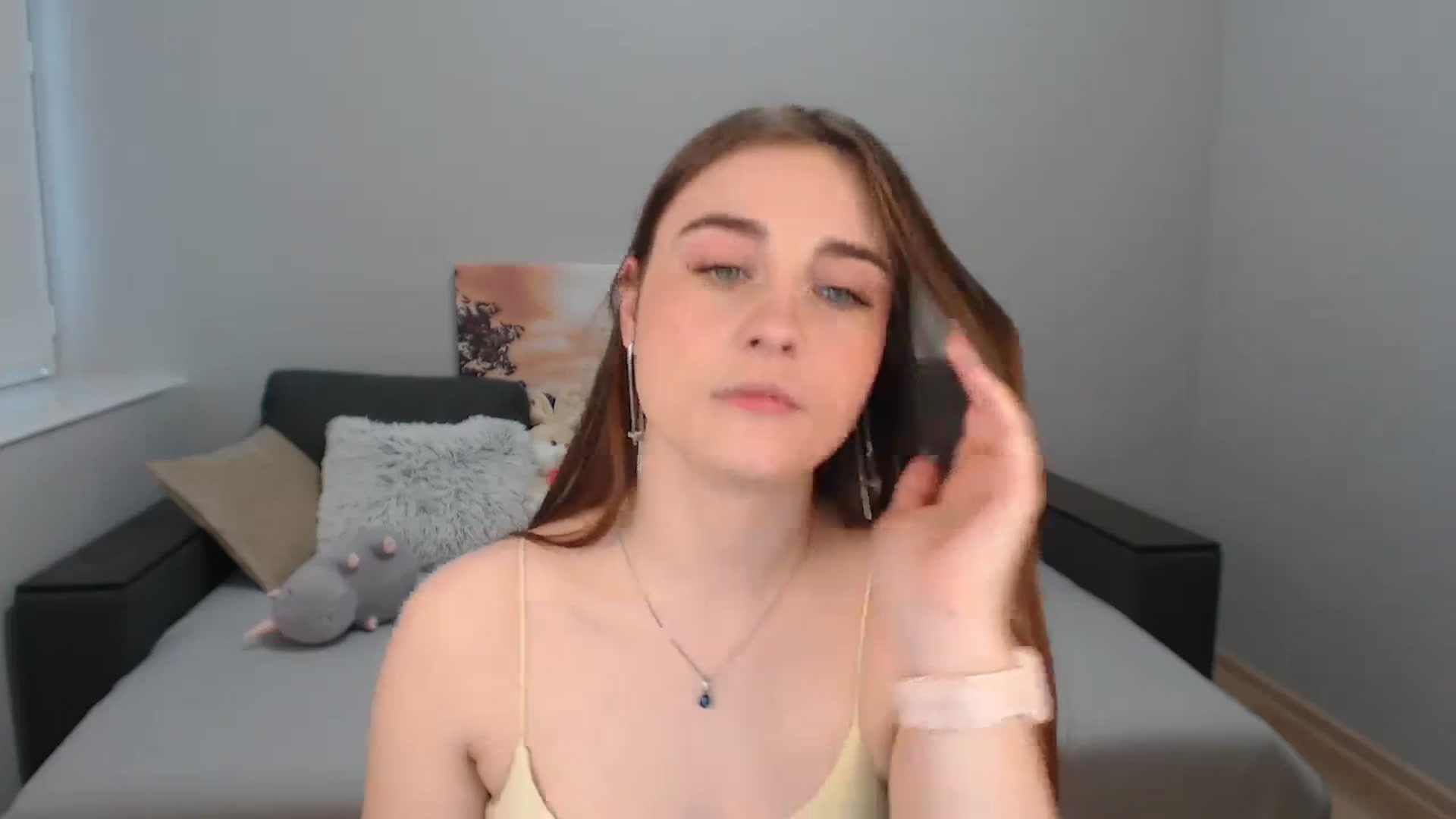 Gallery image thumbnail from LaneyGrey's myfreecams stream on, 12/08/2023, 11:49 image 14 of 20