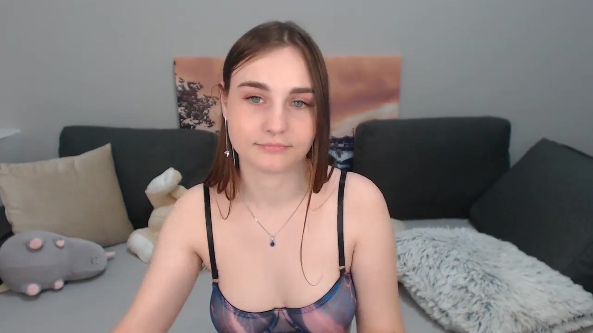 Gallery image thumbnail from LaneyGrey's myfreecams stream on, 12/11/2023, 15:02 image 9 of 20