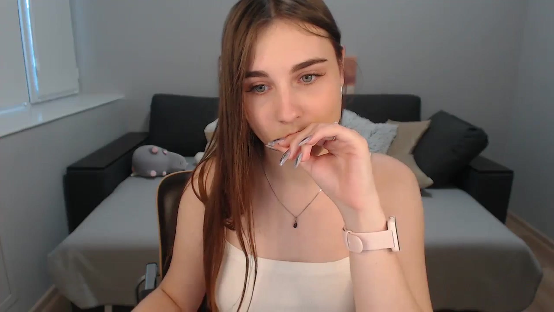 Gallery image thumbnail from LaneyGrey's myfreecams stream on, 12/12/2023, 13:53 image 9 of 20