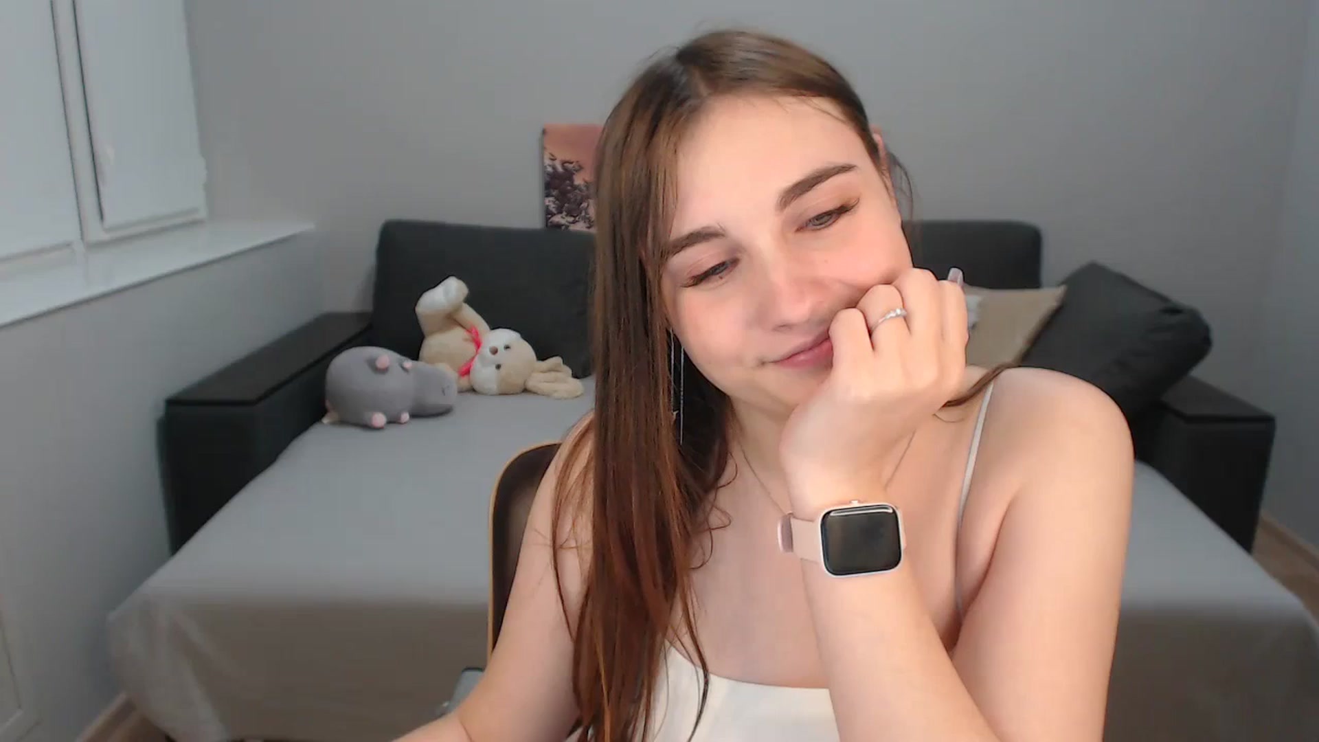 Gallery image thumbnail from LaneyGrey's myfreecams stream on, 12/12/2023, 14:52 image 20 of 20