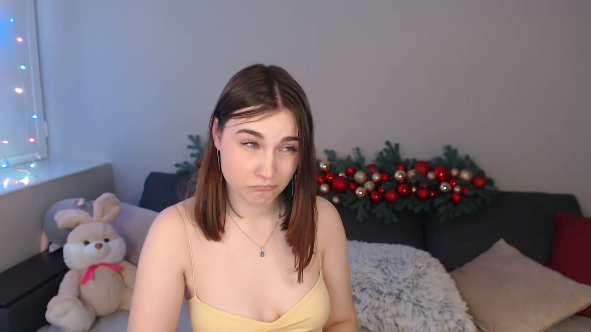 Gallery image thumbnail from LaneyGrey's myfreecams stream on, 12/18/2023, 12:37 image 18 of 20