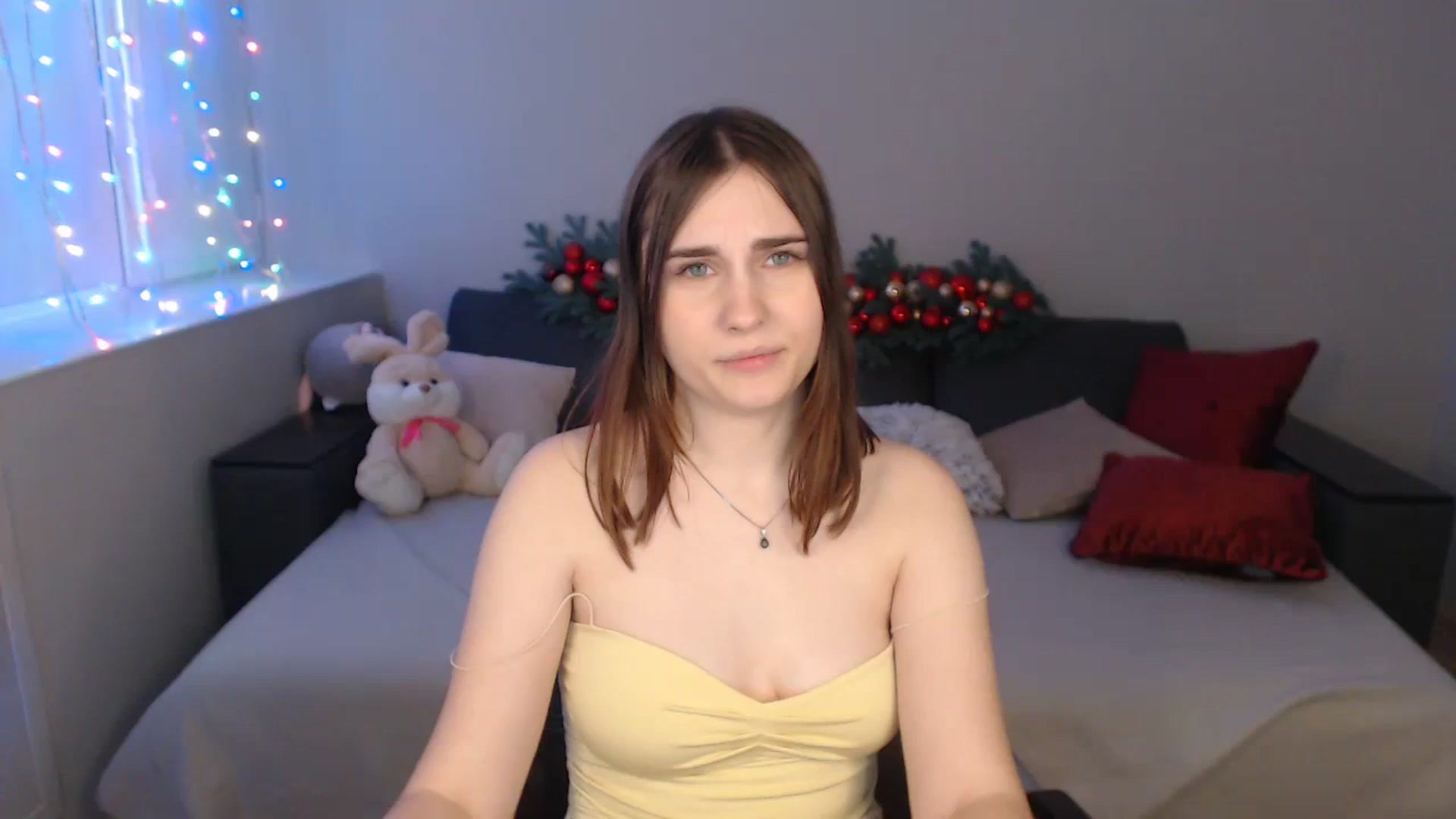 Gallery image thumbnail from LaneyGrey's myfreecams stream on, 12/18/2023, 13:55 image 3 of 20