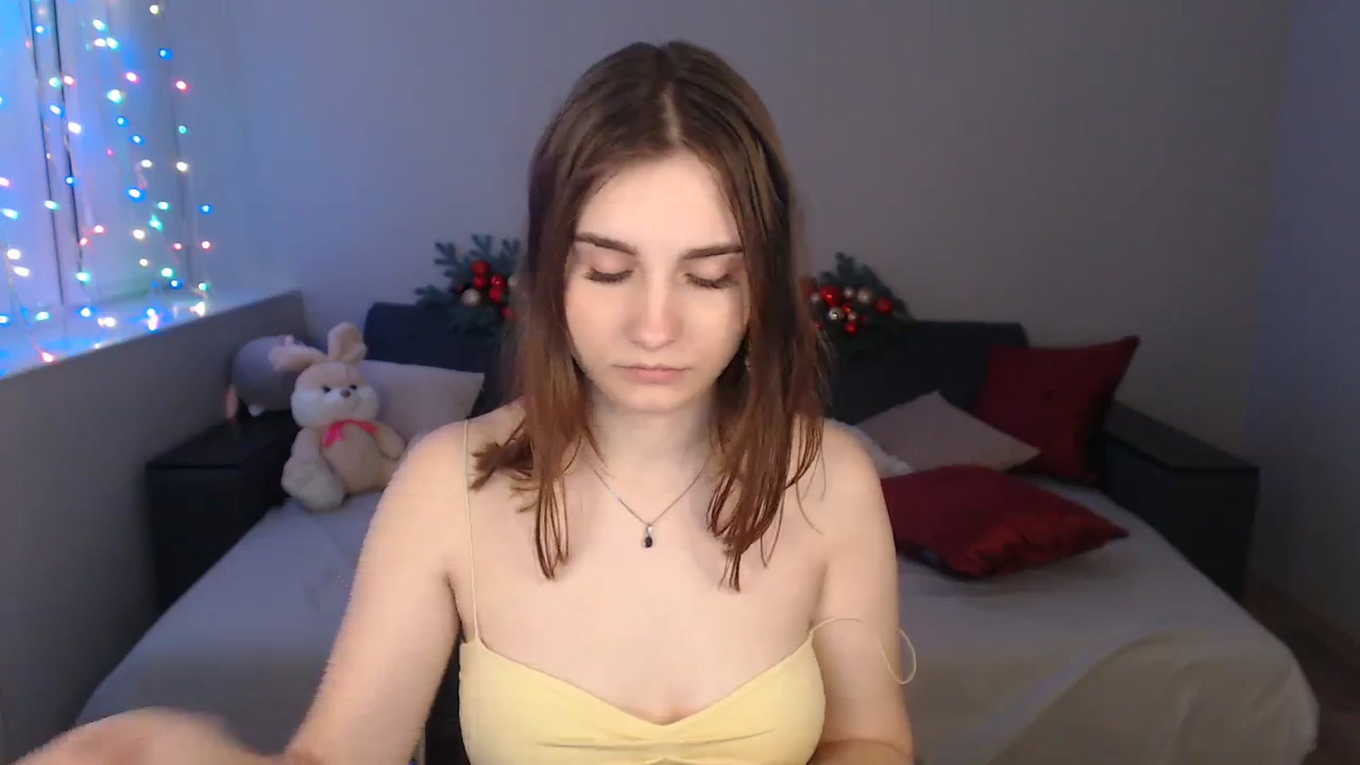 Gallery image thumbnail from LaneyGrey's myfreecams stream on, 12/18/2023, 14:51 image 3 of 20