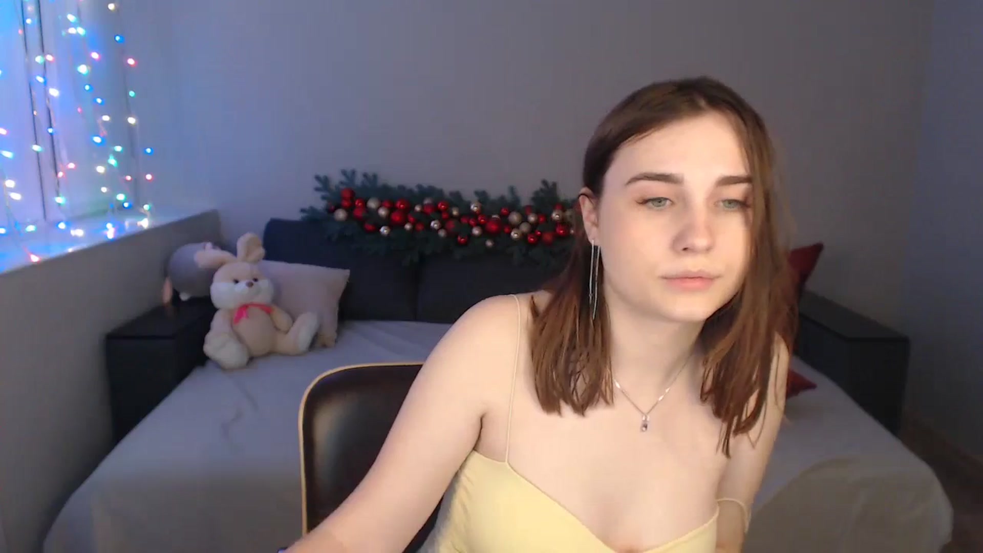 Gallery image thumbnail from LaneyGrey's myfreecams stream on, 12/18/2023, 14:51 image 6 of 20