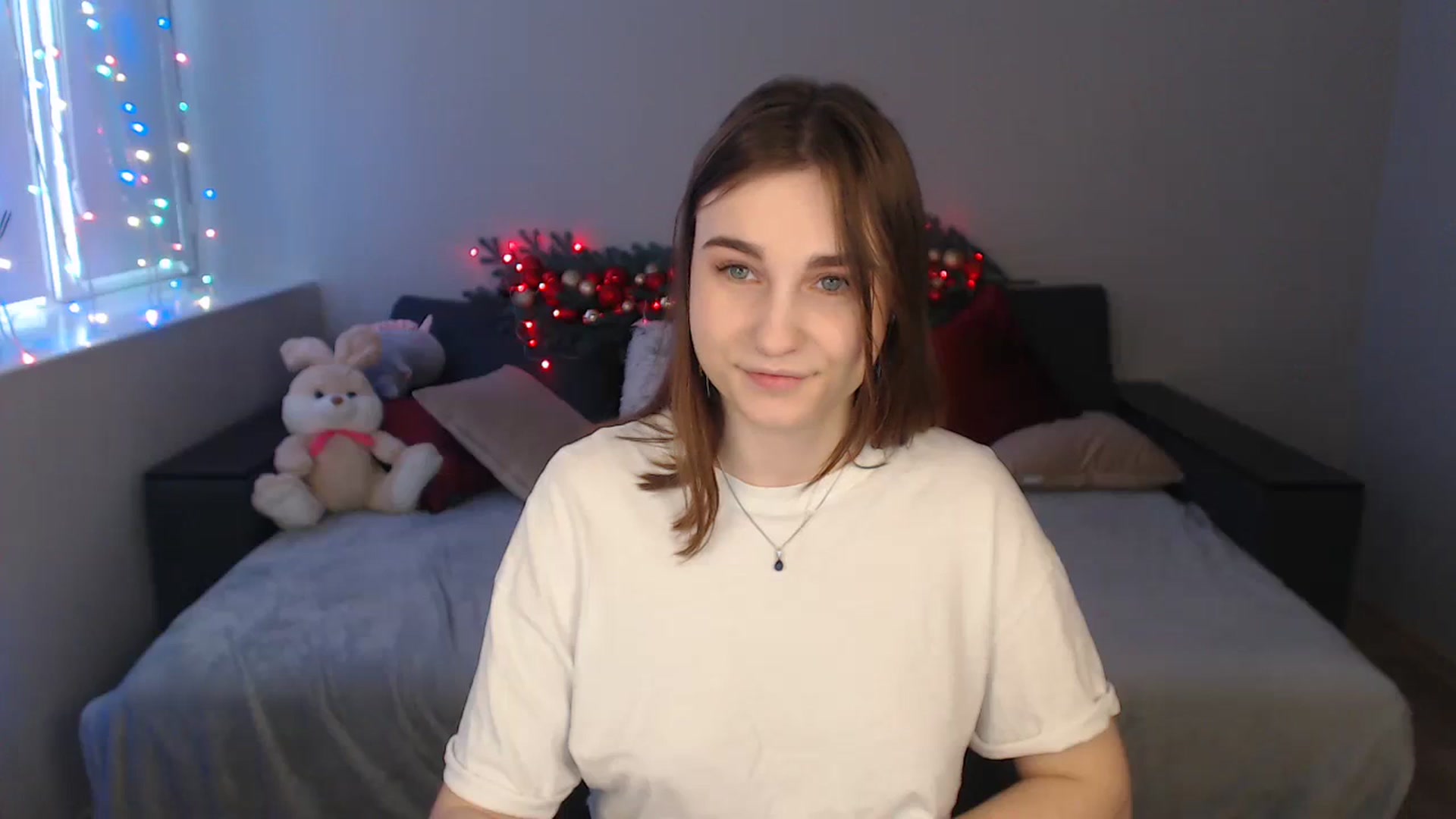 Gallery image thumbnail from LaneyGrey's myfreecams stream on, 12/22/2023, 10:35 image 5 of 20