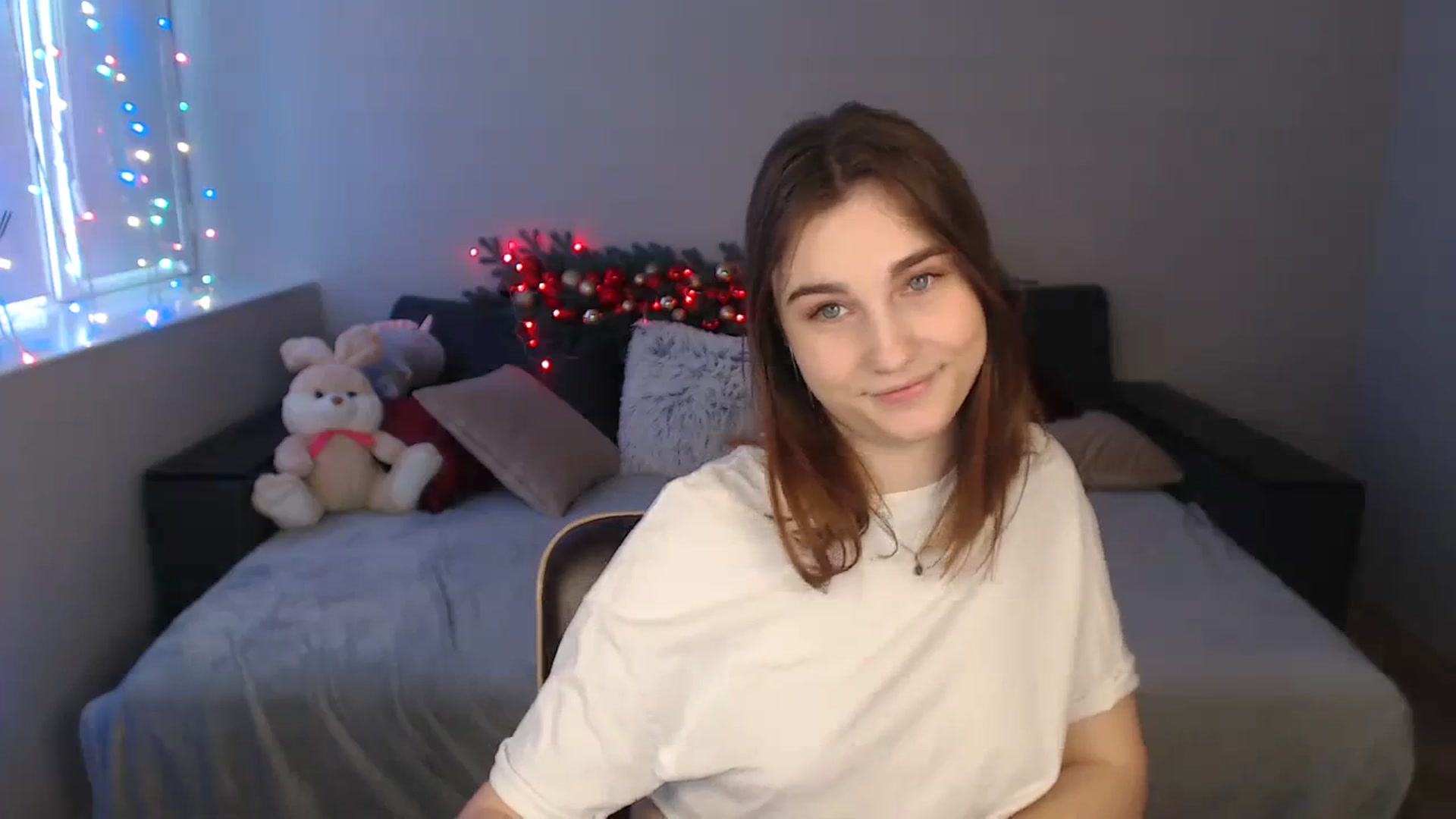 Gallery image thumbnail from LaneyGrey's myfreecams stream on, 12/22/2023, 10:35 image 7 of 20