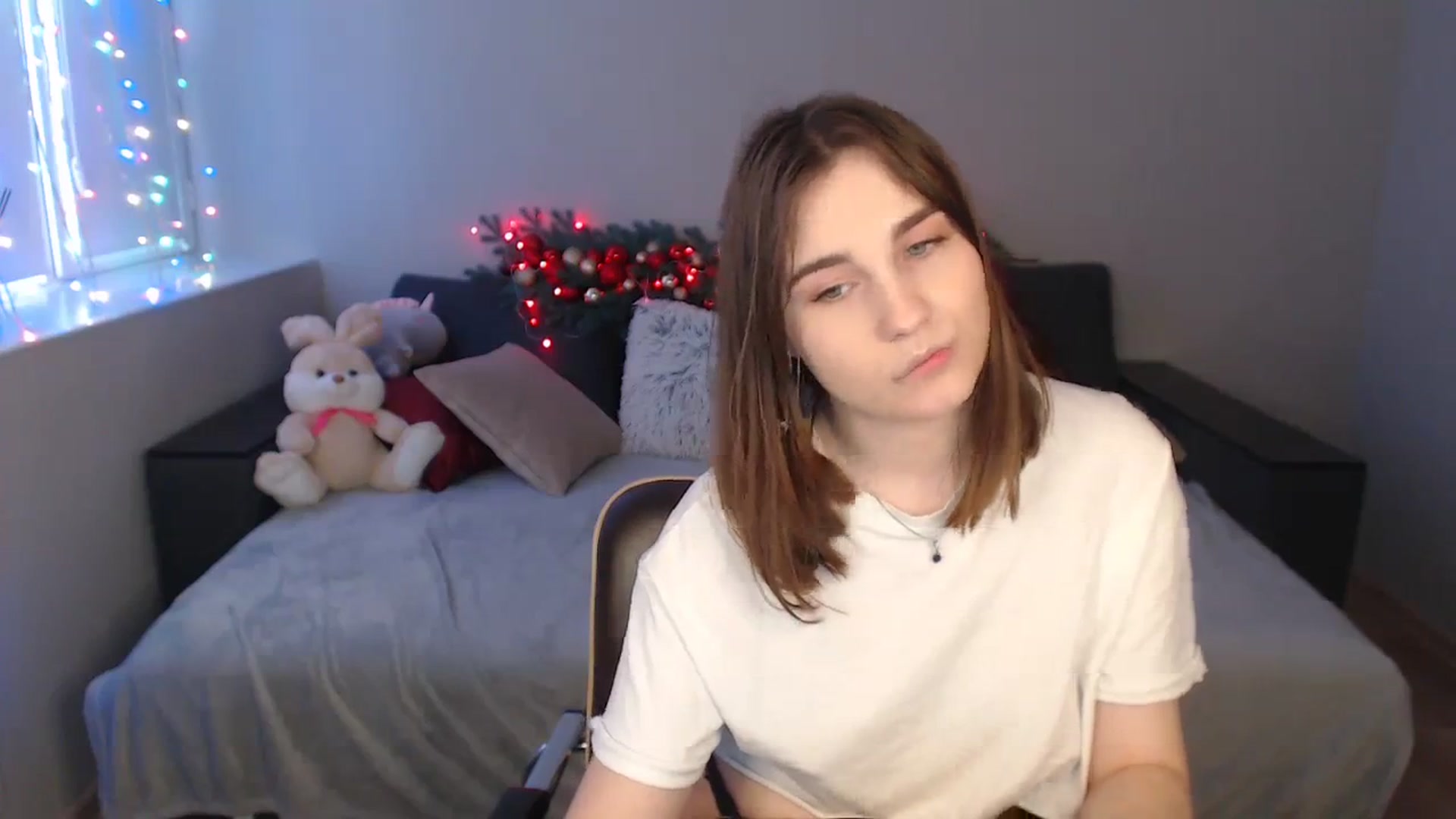 Gallery image thumbnail from LaneyGrey's myfreecams stream on, 12/22/2023, 10:35 image 17 of 20