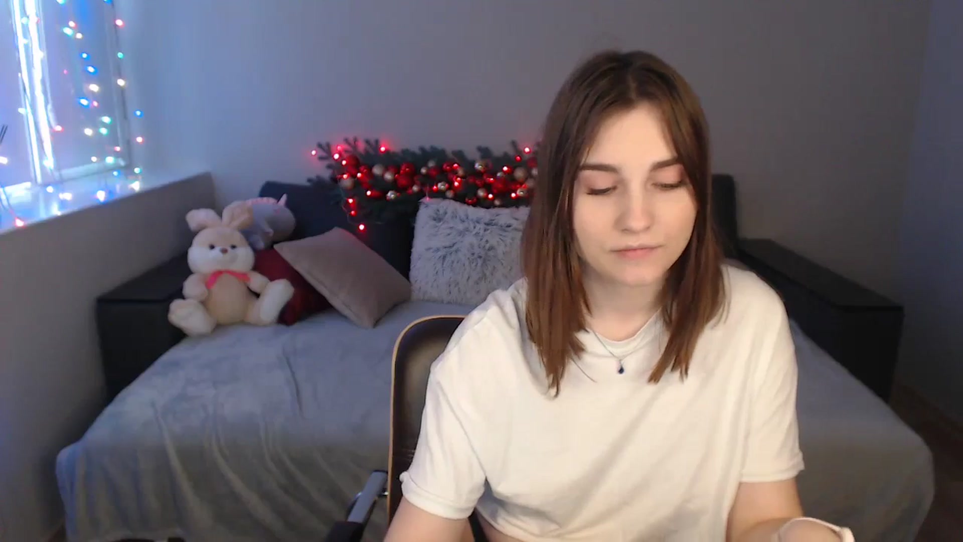 Gallery image thumbnail from LaneyGrey's myfreecams stream on, 12/22/2023, 10:35 image 18 of 20