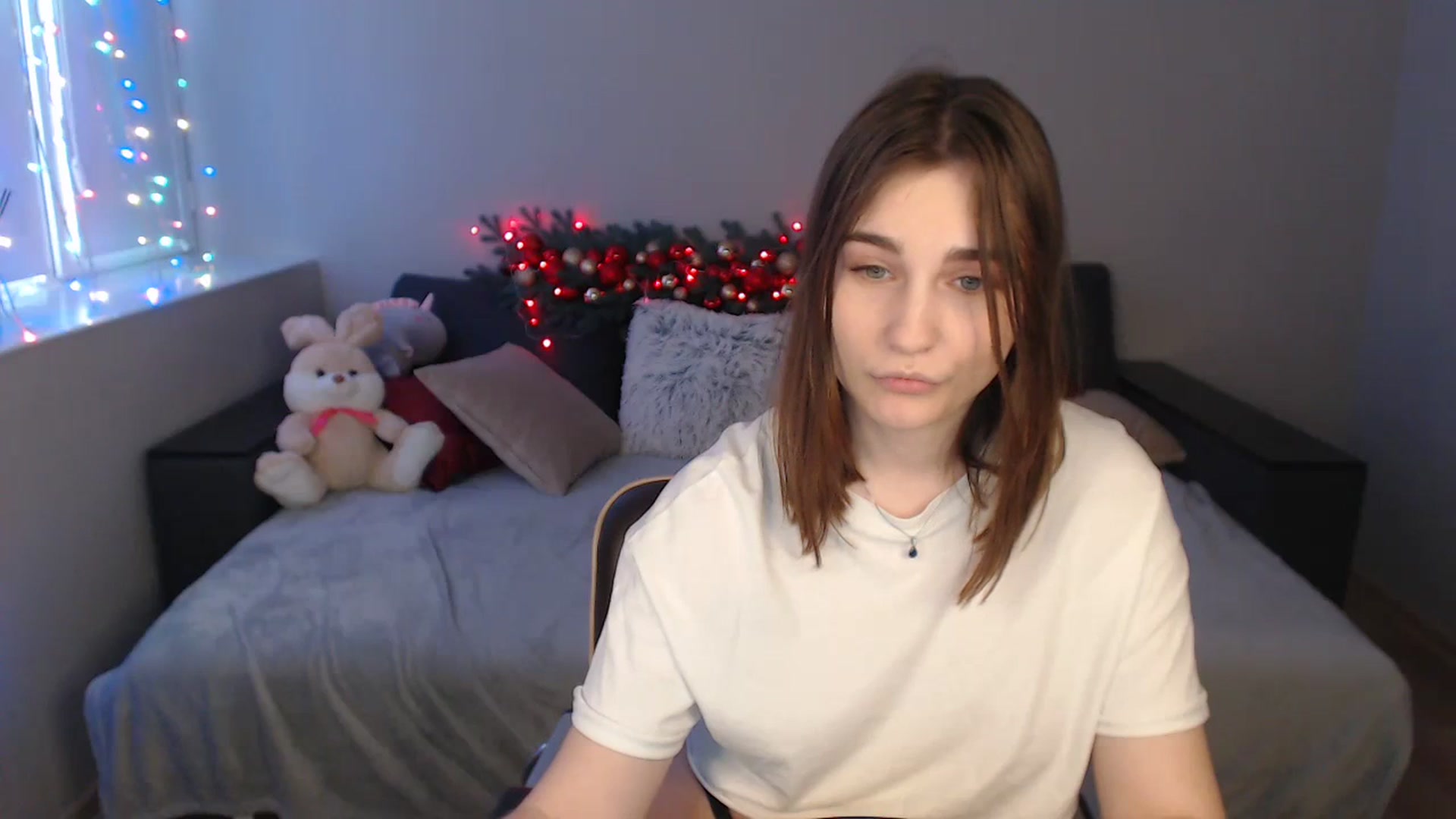 Gallery image thumbnail from LaneyGrey's myfreecams stream on, 12/22/2023, 10:35 image 16 of 20