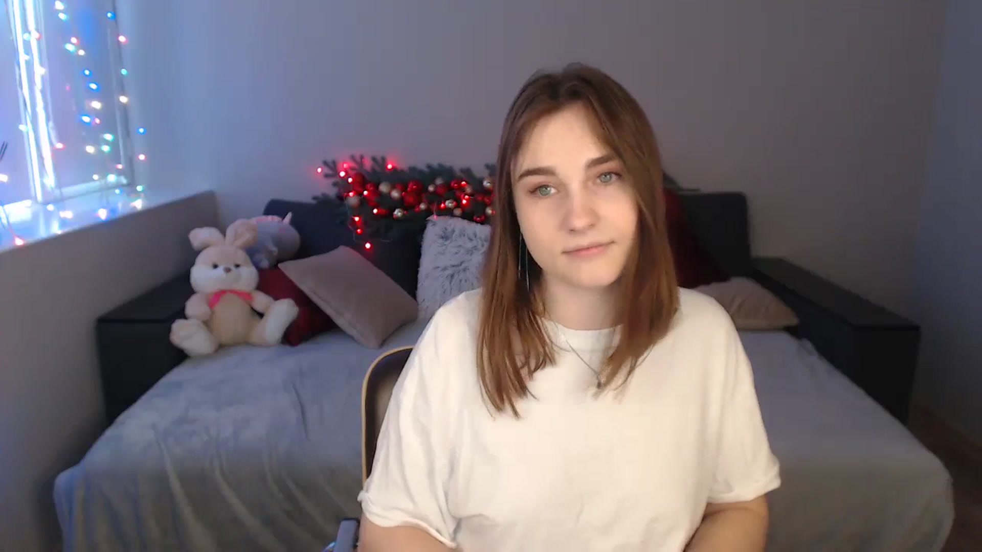 Gallery image thumbnail from LaneyGrey's myfreecams stream on, 12/22/2023, 10:35 image 8 of 20