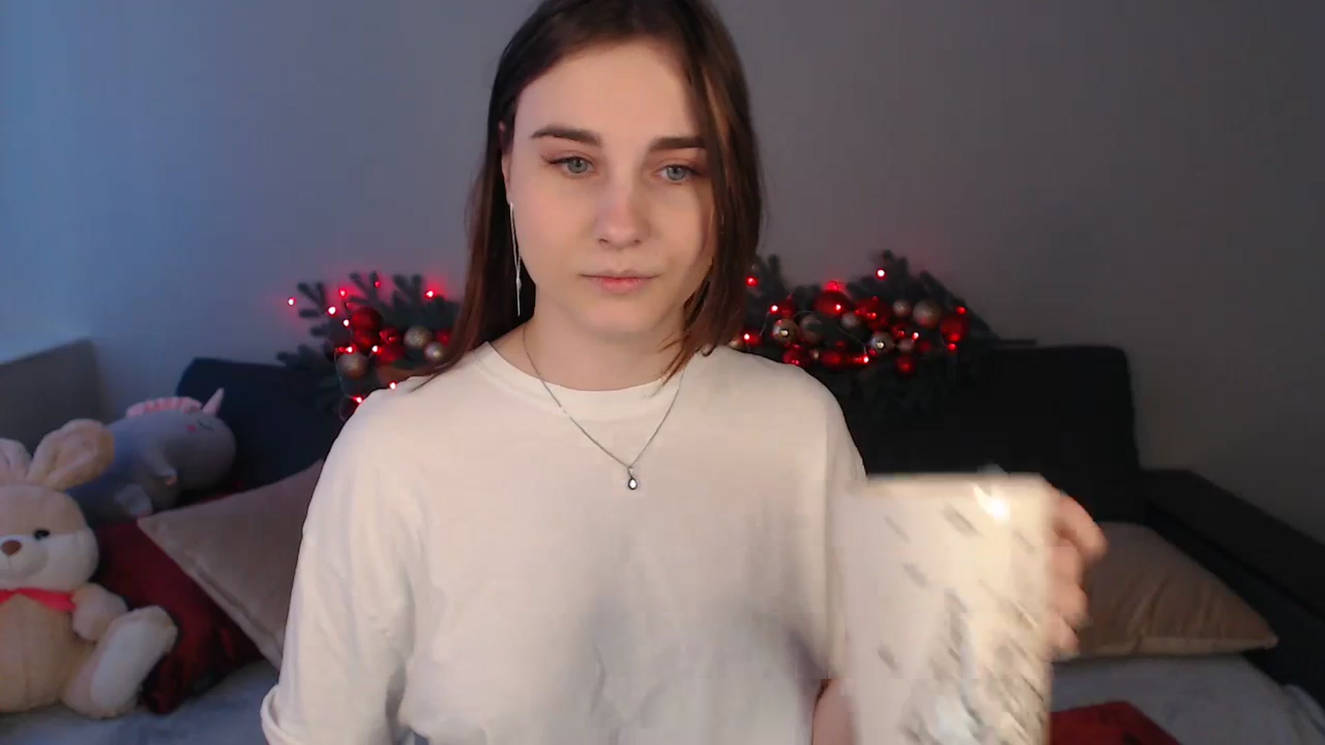 Gallery image thumbnail from LaneyGrey's myfreecams stream on, 12/22/2023, 11:05 image 15 of 20
