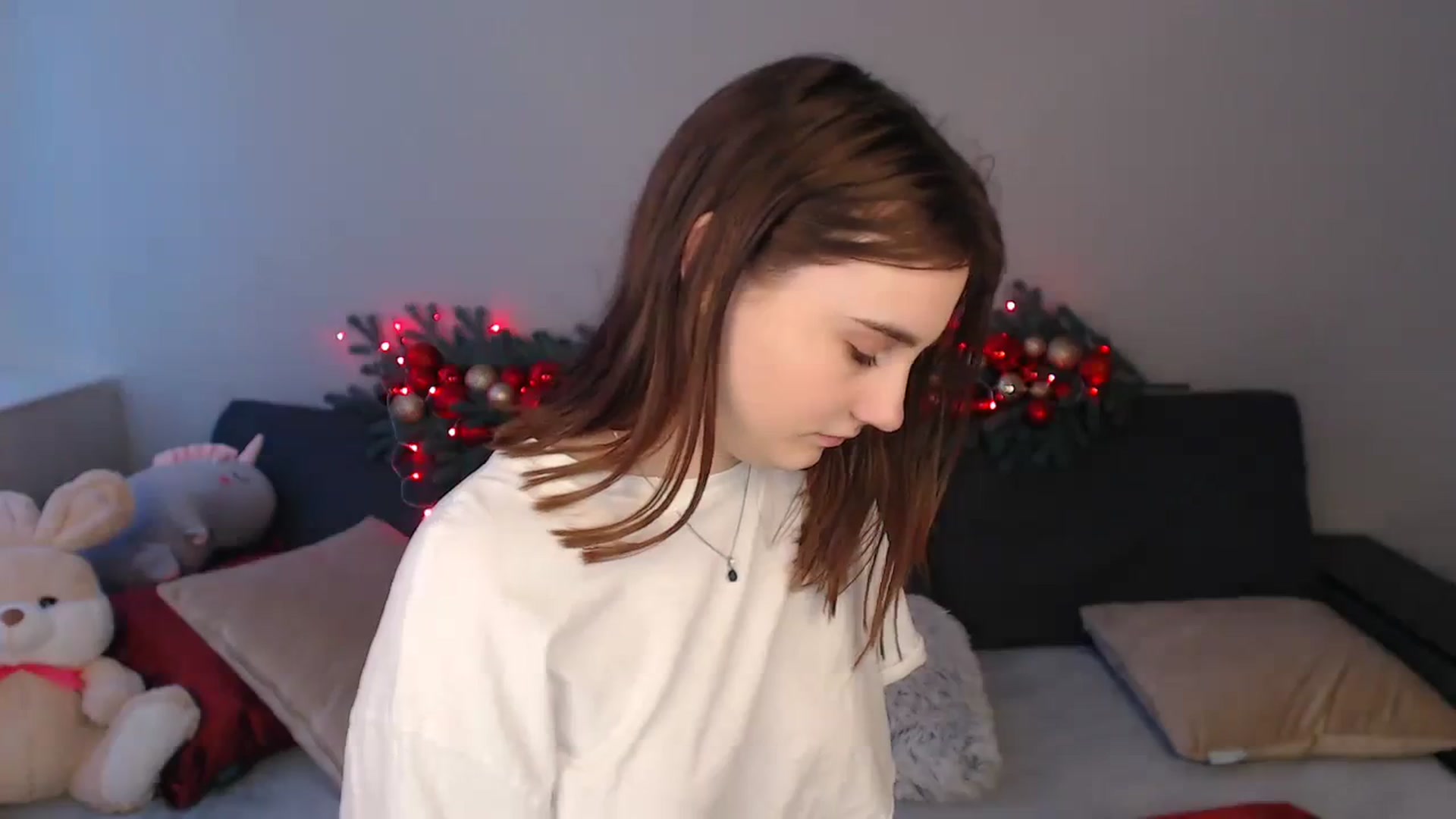 Gallery image thumbnail from LaneyGrey's myfreecams stream on, 12/22/2023, 11:05 image 17 of 20
