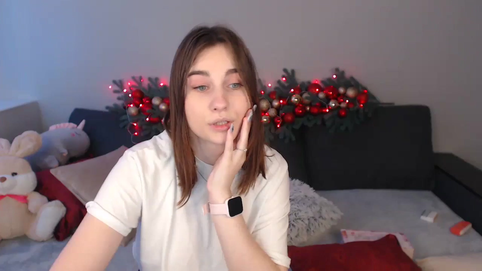 Gallery image thumbnail from LaneyGrey's myfreecams stream on, 12/22/2023, 11:42 image 19 of 20