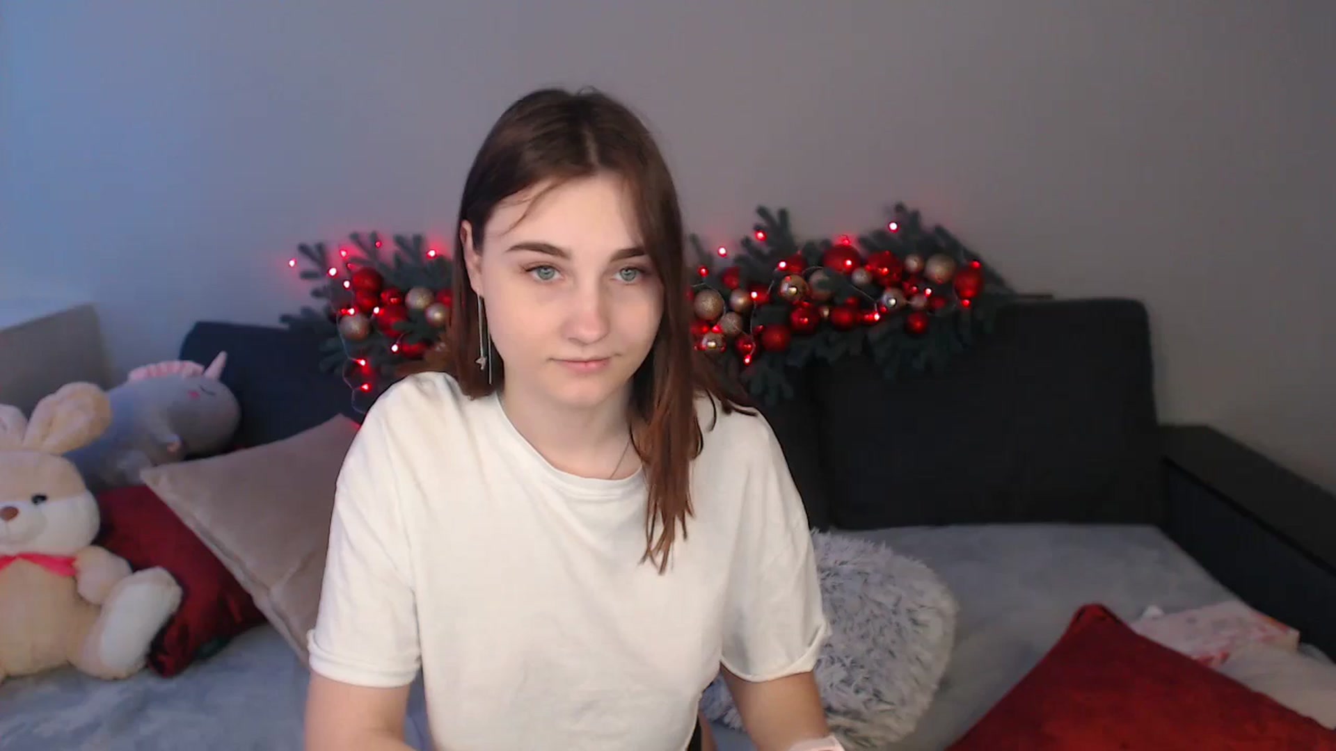 Gallery image thumbnail from LaneyGrey's myfreecams stream on, 12/22/2023, 14:27 image 7 of 20