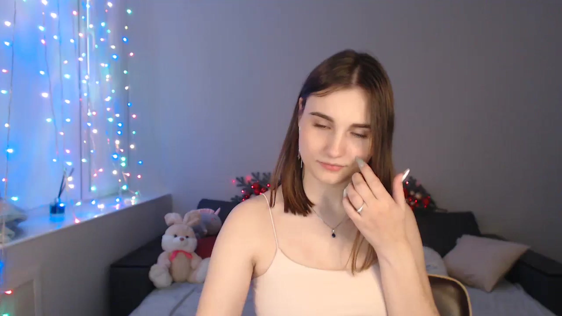 Gallery image thumbnail from LaneyGrey's myfreecams stream on, 12/24/2023, 14:49 image 7 of 20