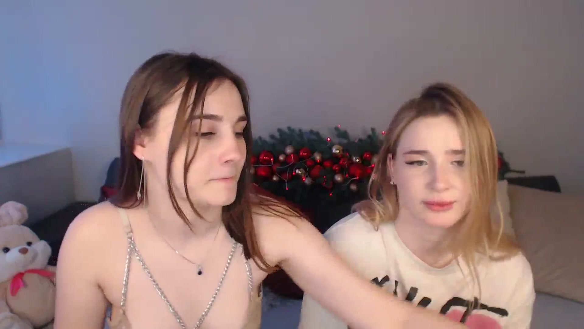 Gallery image thumbnail from LaneyGrey's myfreecams stream on, 12/27/2023, 14:04 image 17 of 20