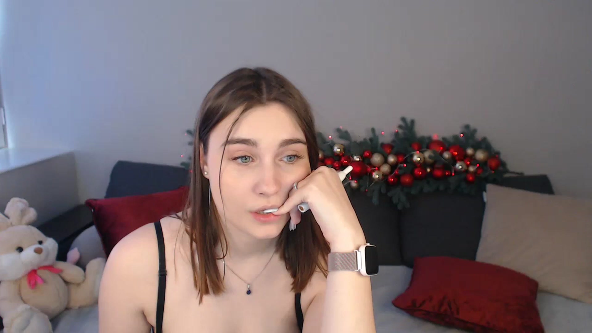 Gallery image thumbnail from LaneyGrey's myfreecams stream on, 01/05/2024, 12:18 image 12 of 20