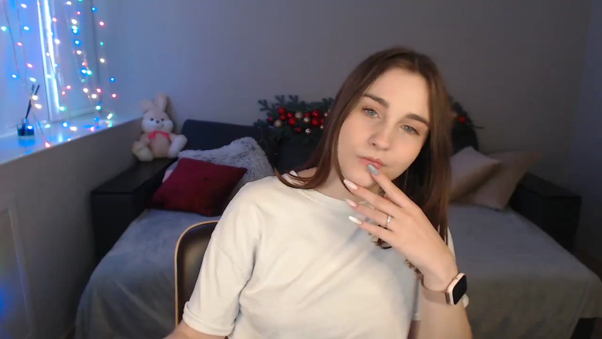 Gallery image thumbnail from LaneyGrey's myfreecams stream on, 01/08/2024, 10:35 image 7 of 20