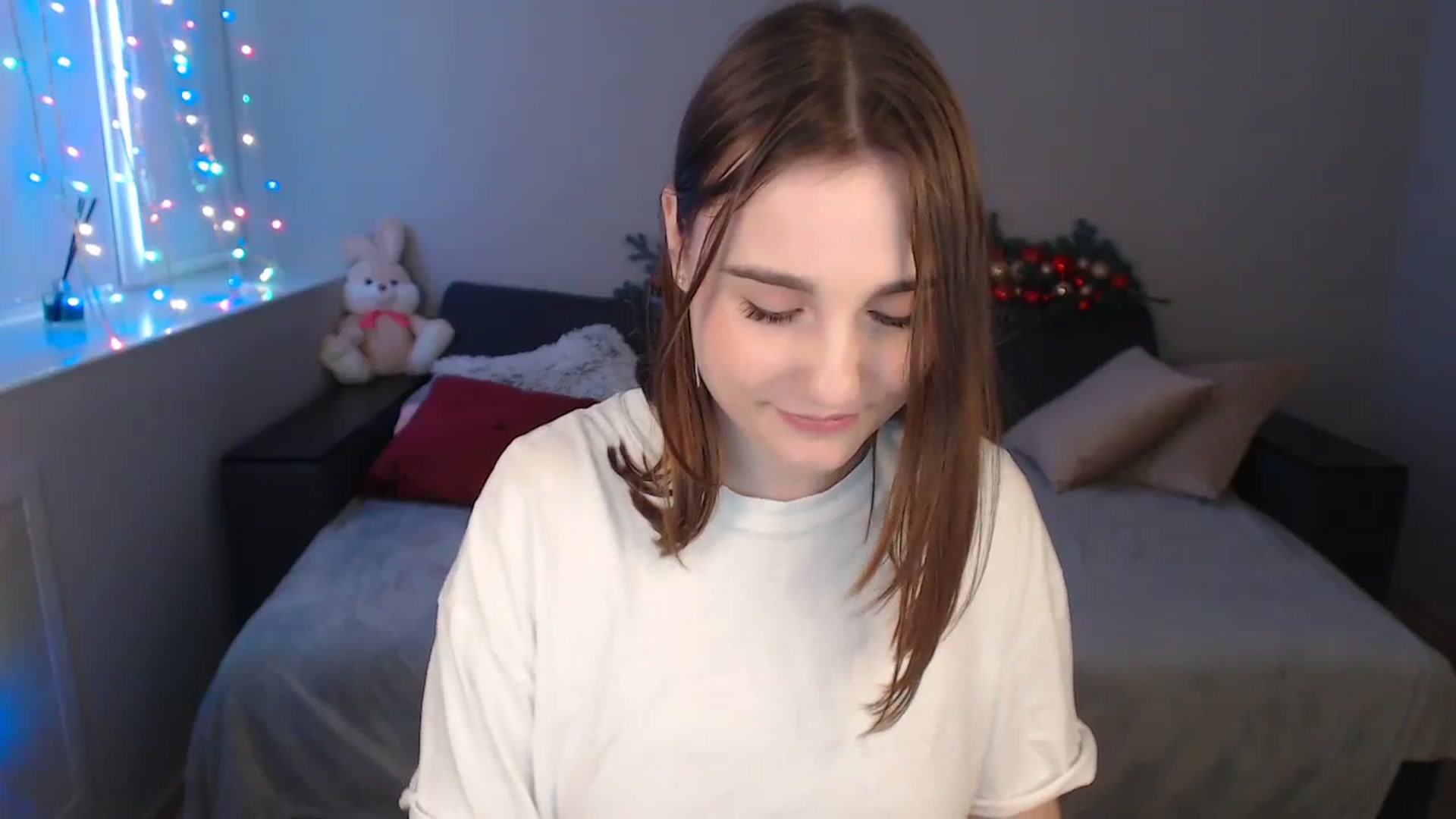 Gallery image thumbnail from LaneyGrey's myfreecams stream on, 01/08/2024, 10:35 image 16 of 20
