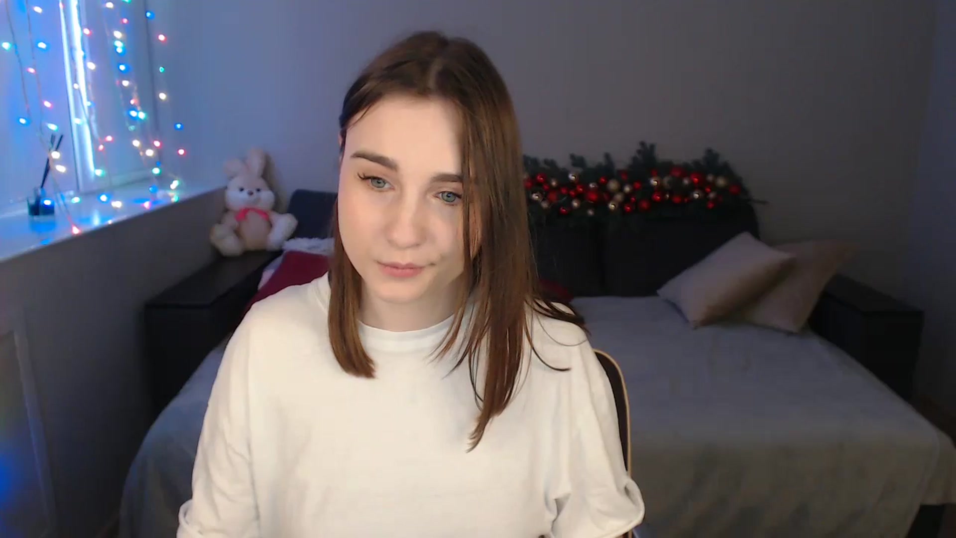 Gallery image thumbnail from LaneyGrey's myfreecams stream on, 01/08/2024, 10:35 image 9 of 20