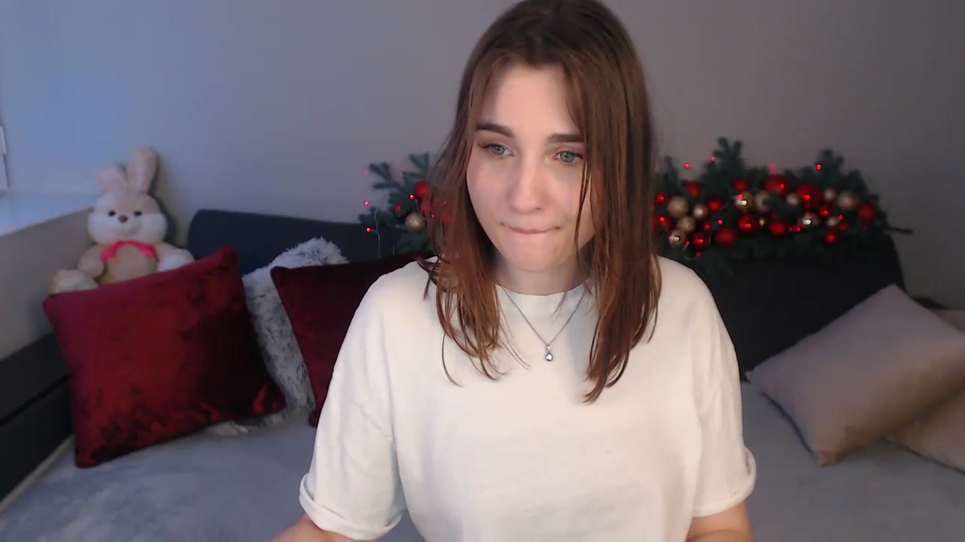 Gallery image thumbnail from LaneyGrey's myfreecams stream on, 01/08/2024, 13:41 image 12 of 20