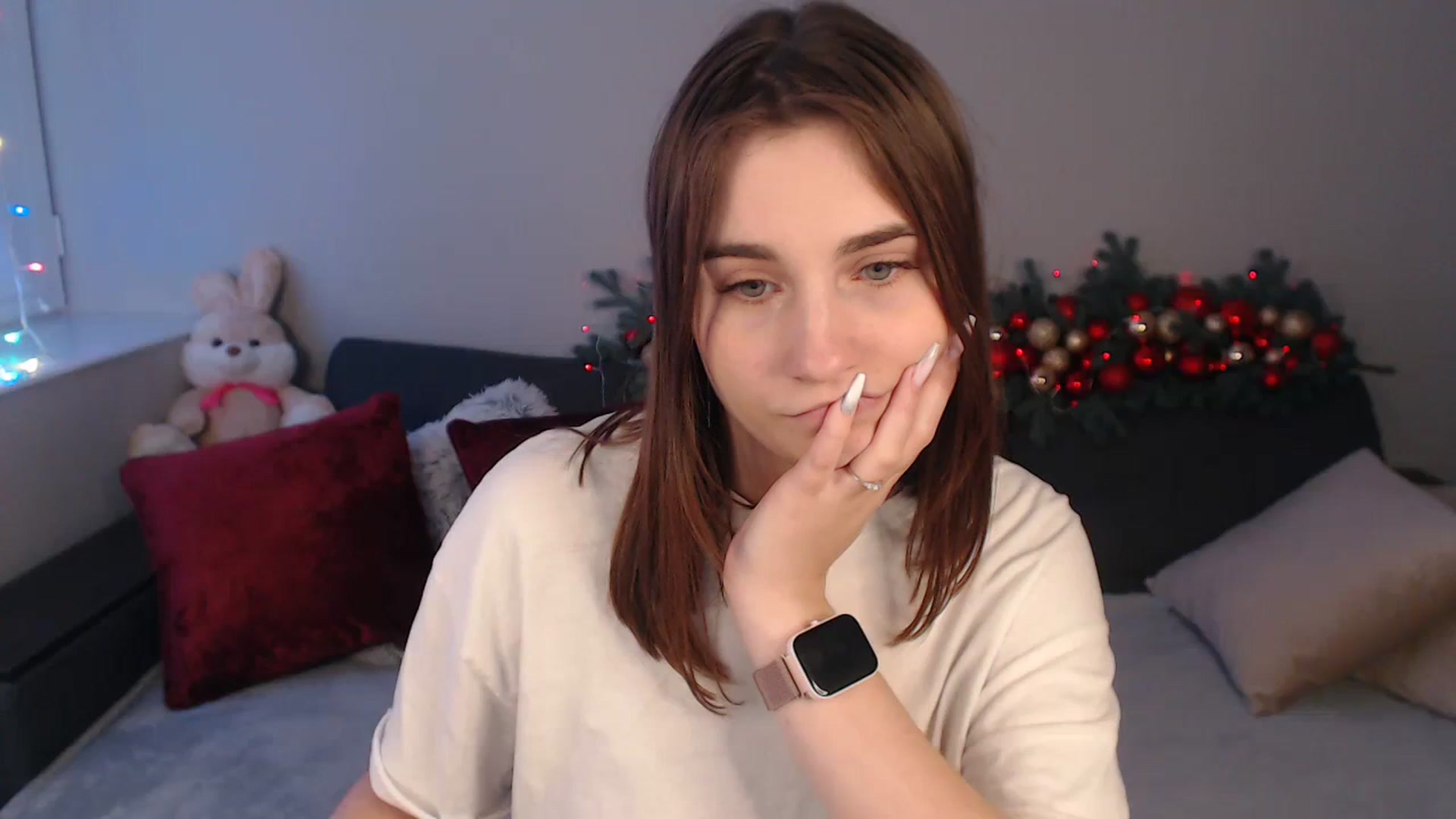 Gallery image thumbnail from LaneyGrey's myfreecams stream on, 01/08/2024, 13:41 image 7 of 20