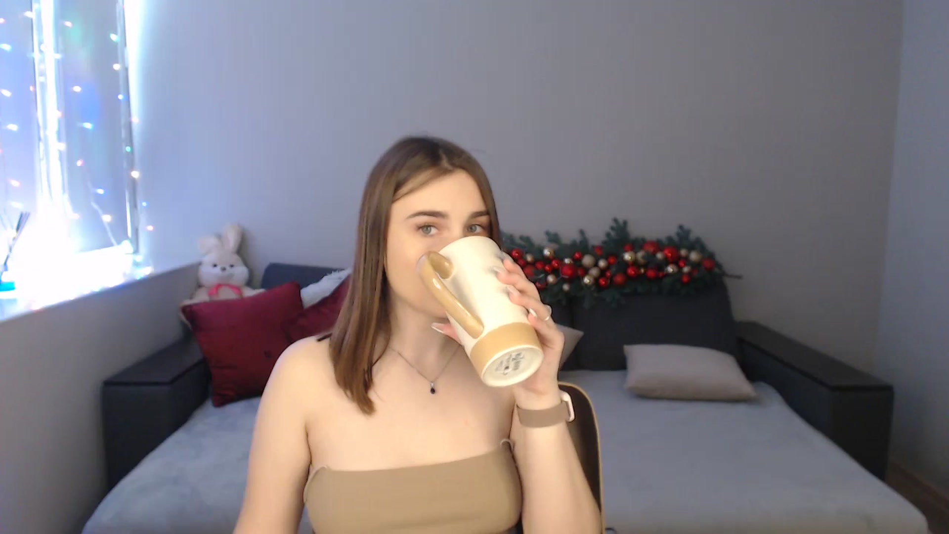 Gallery image thumbnail from LaneyGrey's myfreecams stream on, 01/12/2024, 11:02 image 7 of 20